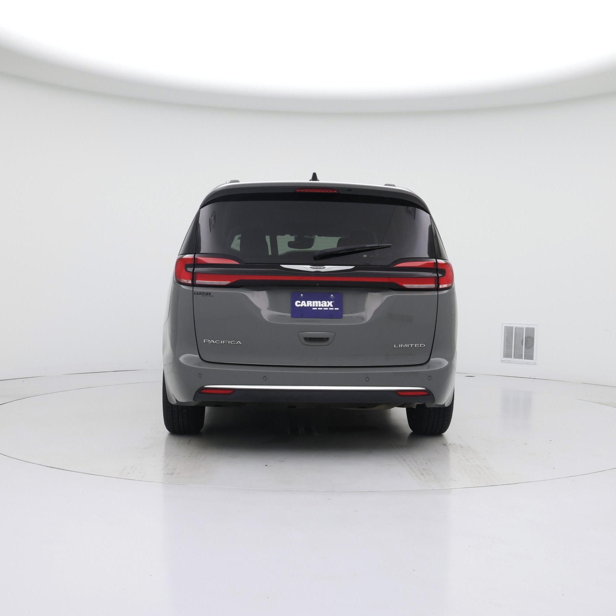 Thumbnail: 2023 Chrysler Pacifica - 6