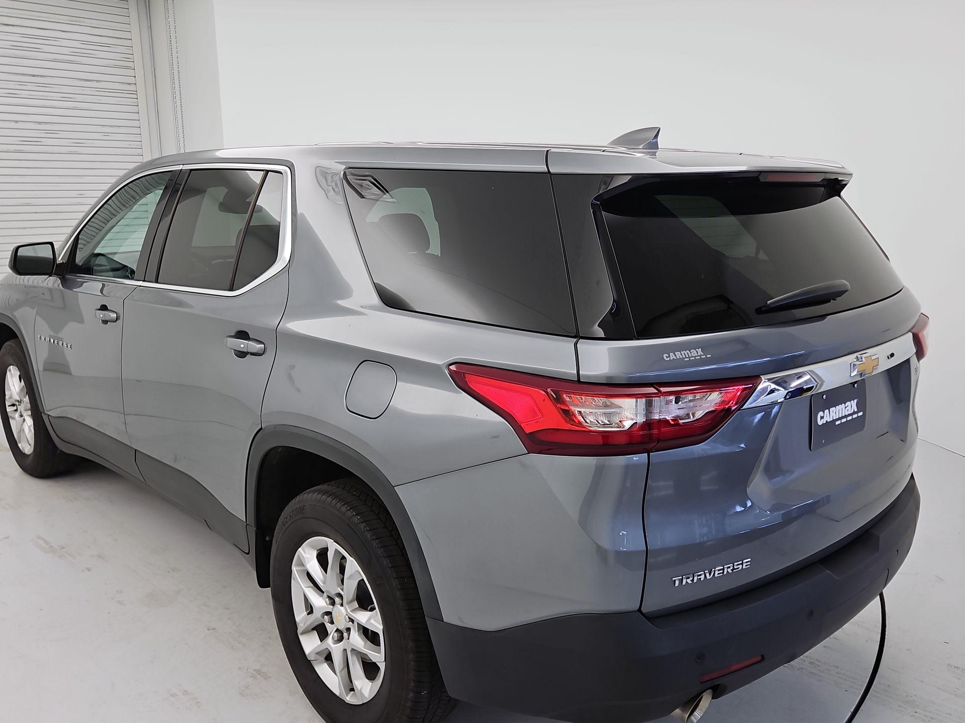 Thumbnail: 2021 Chevrolet Traverse - 7