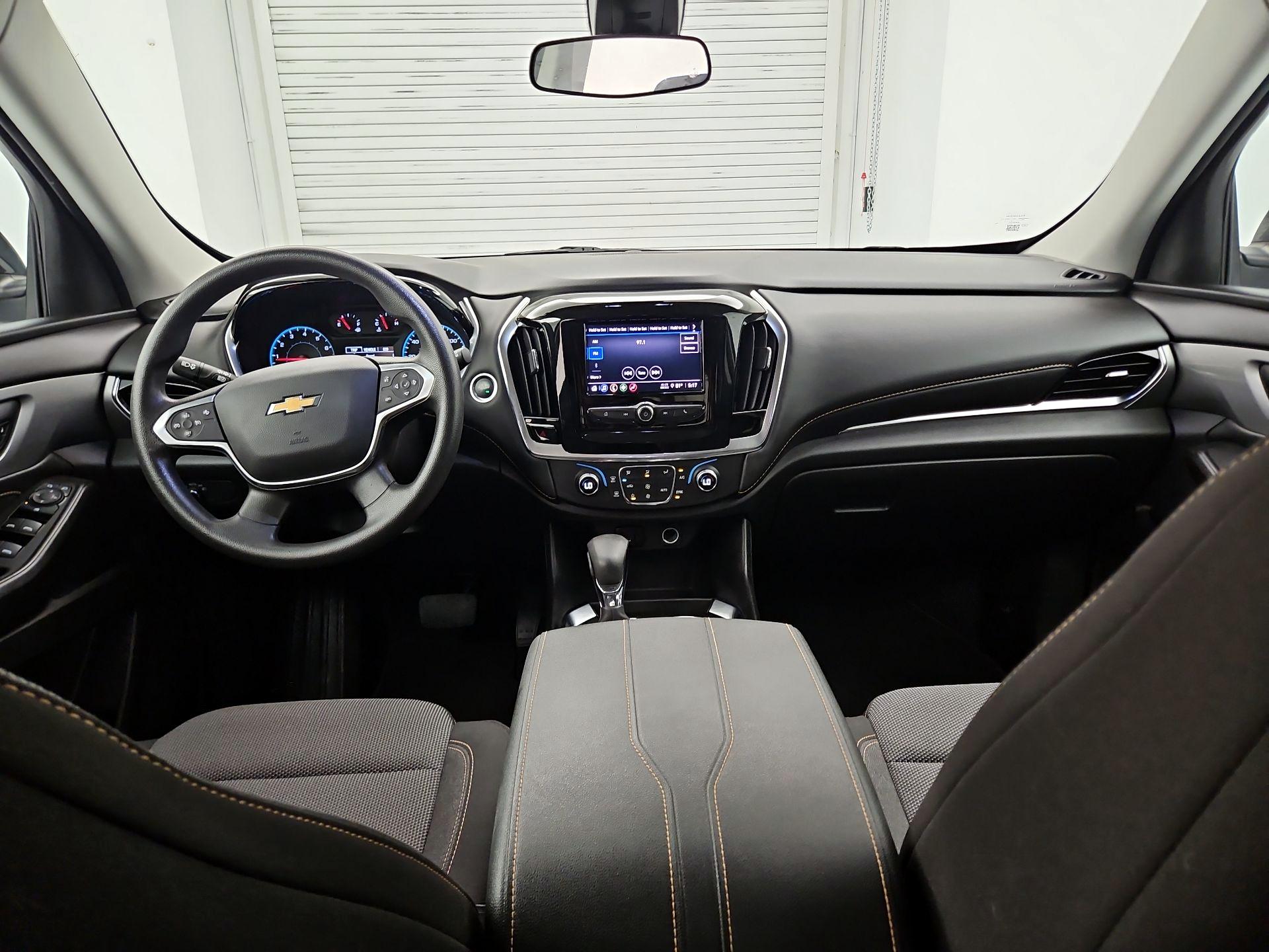 Thumbnail: 2021 Chevrolet Traverse - 8