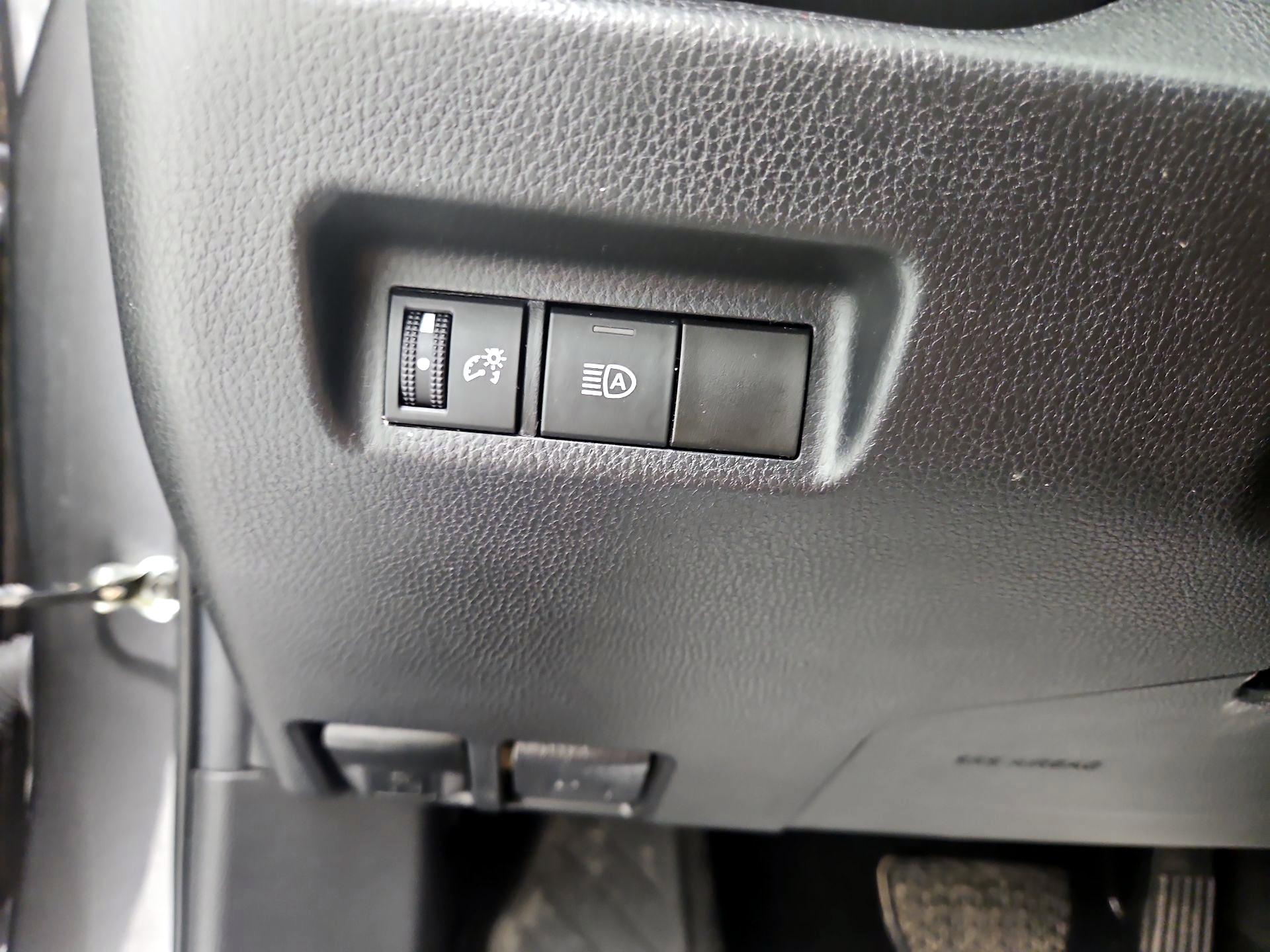 Thumbnail: 2022 Toyota RAV4 - 13