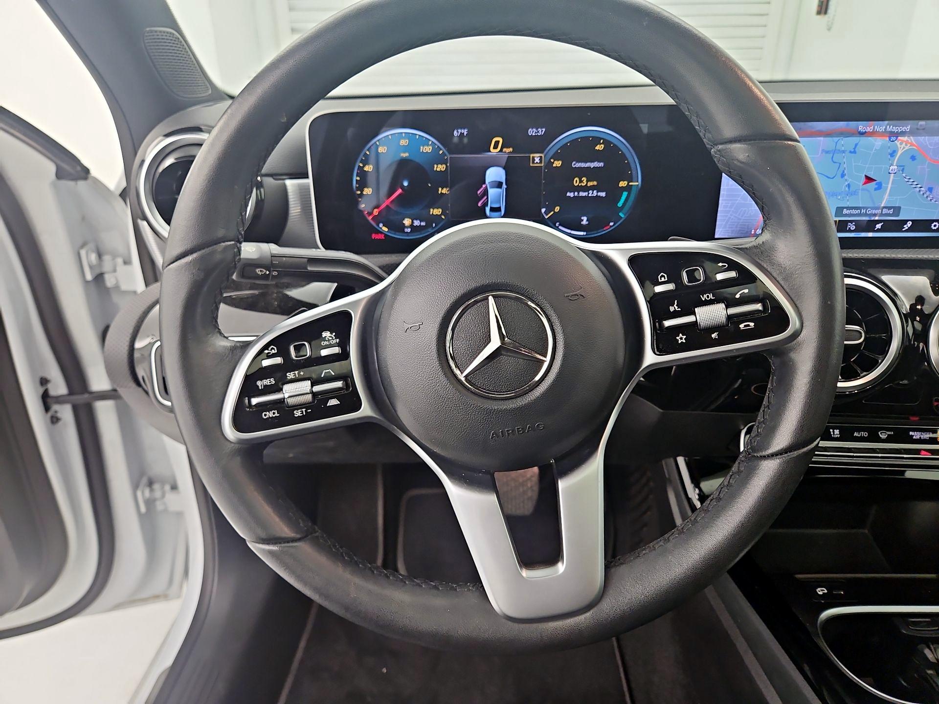 Thumbnail: 2020 Mercedes-Benz A-Class - 10