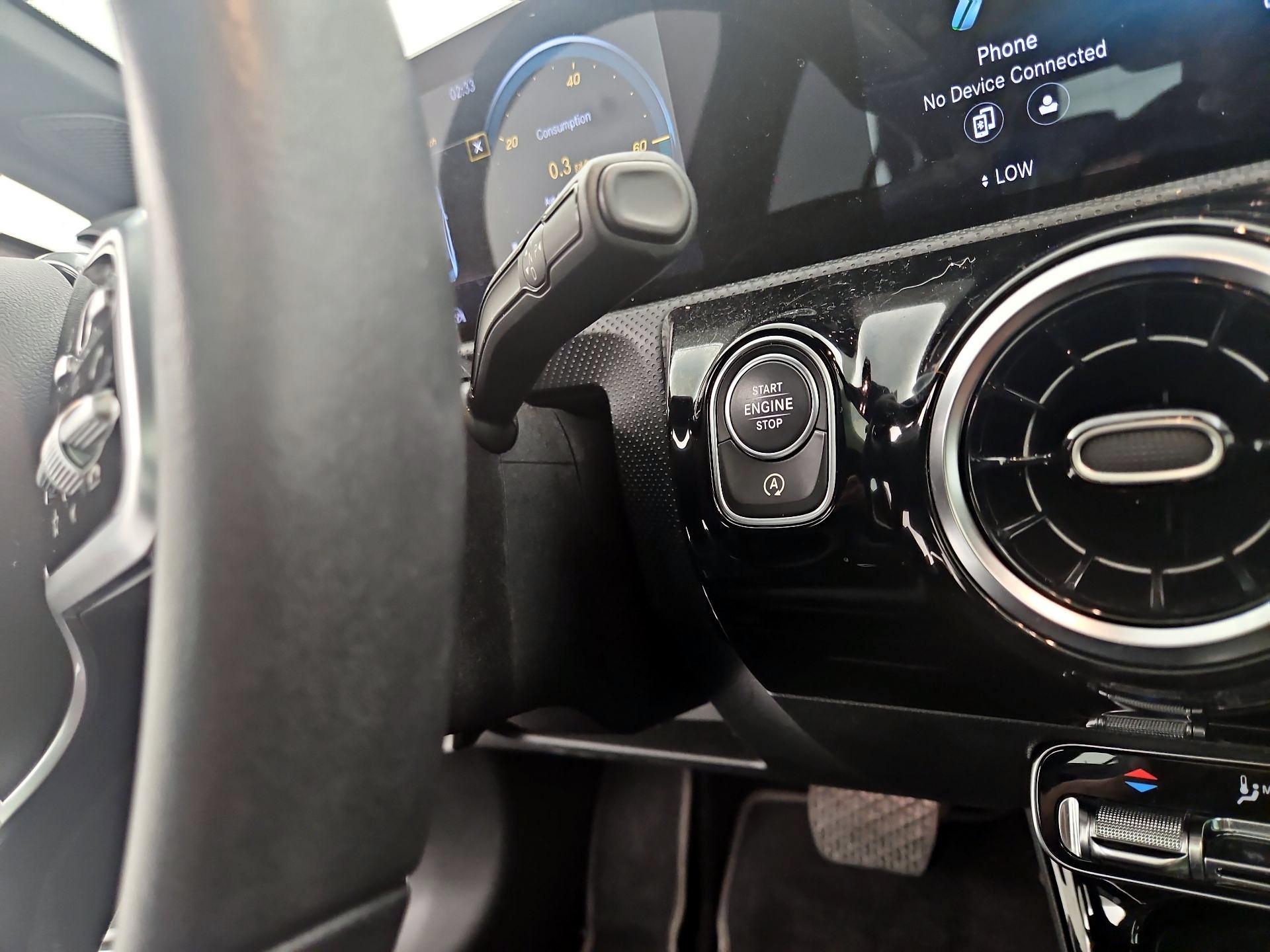 Thumbnail: 2020 Mercedes-Benz A-Class - 18