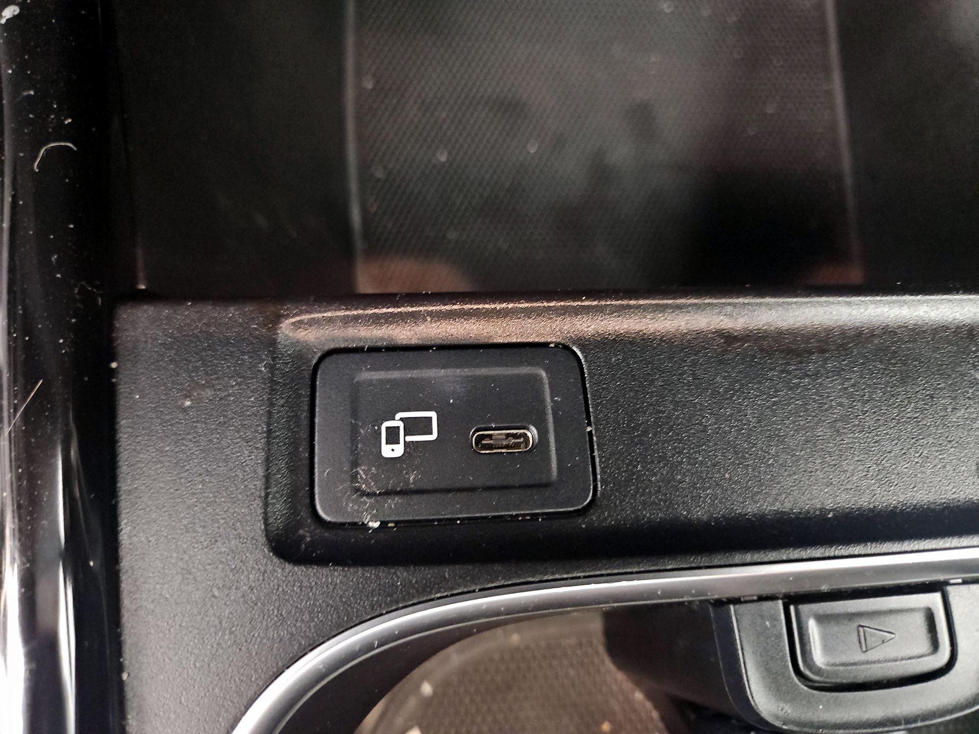 Thumbnail: 2020 Mercedes-Benz A-Class - 19