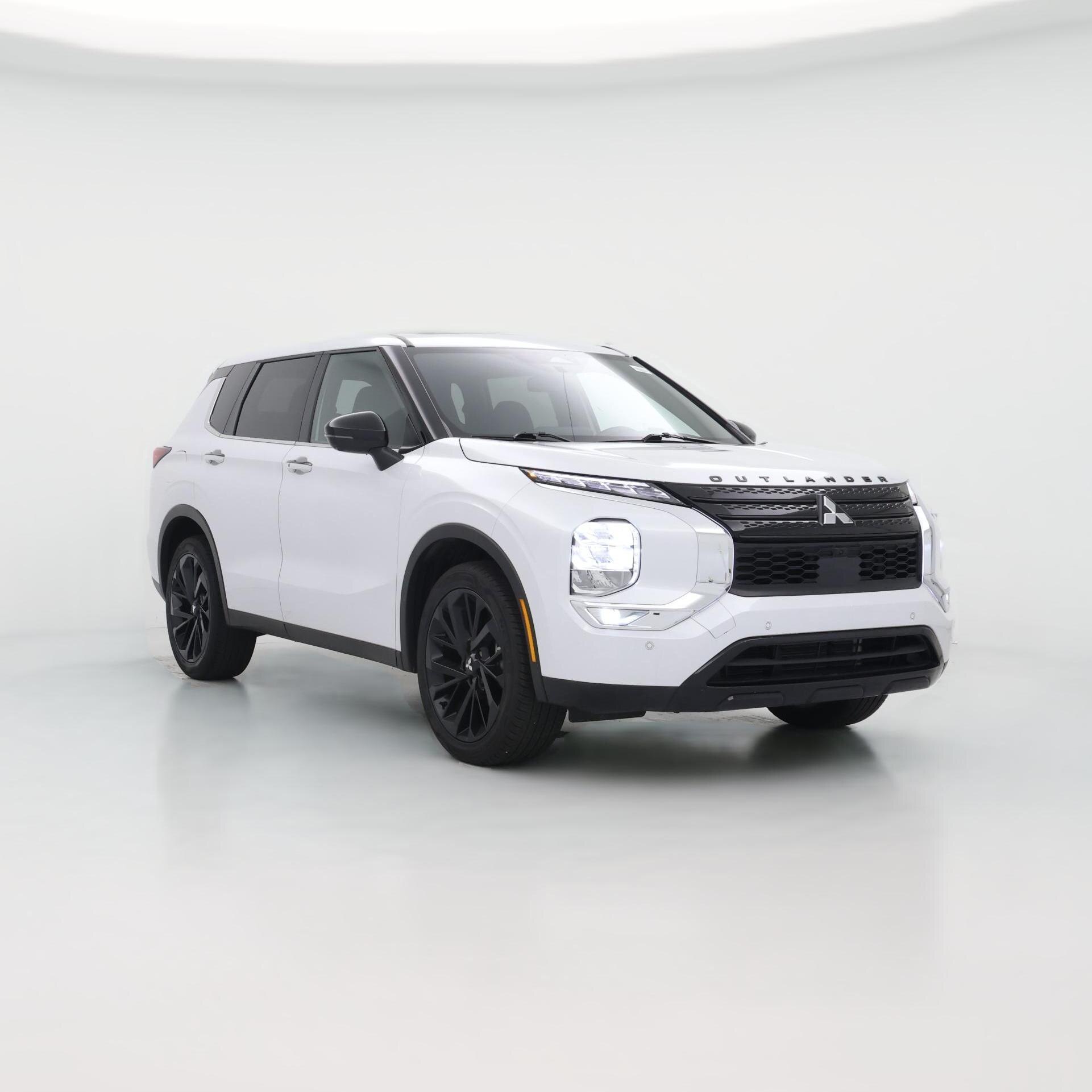 Thumbnail: 2024 Mitsubishi Outlander - 1