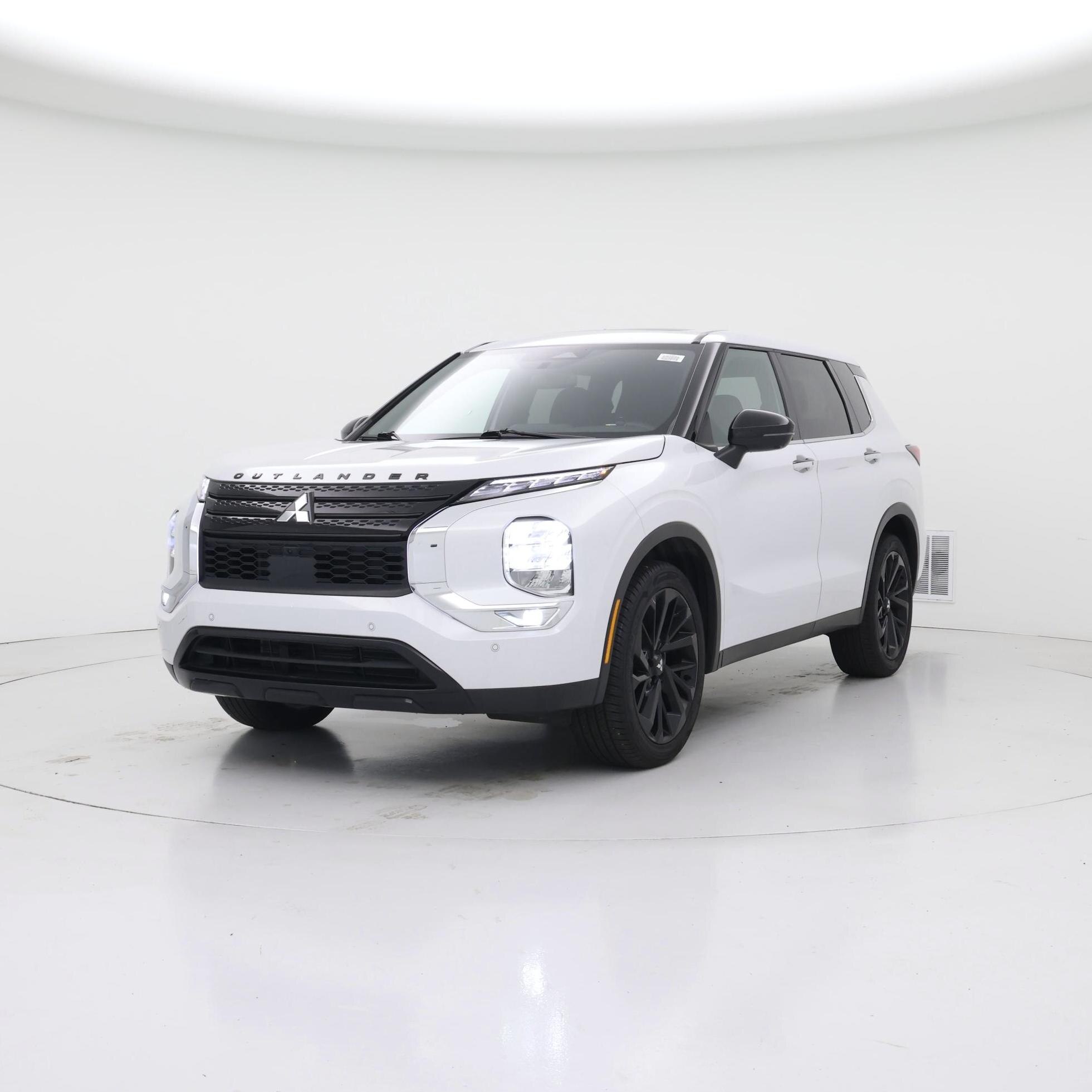 Thumbnail: 2024 Mitsubishi Outlander - 4