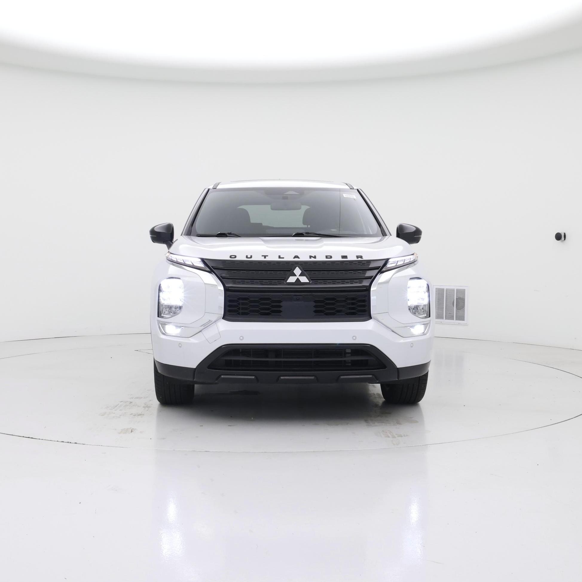 Thumbnail: 2024 Mitsubishi Outlander - 5