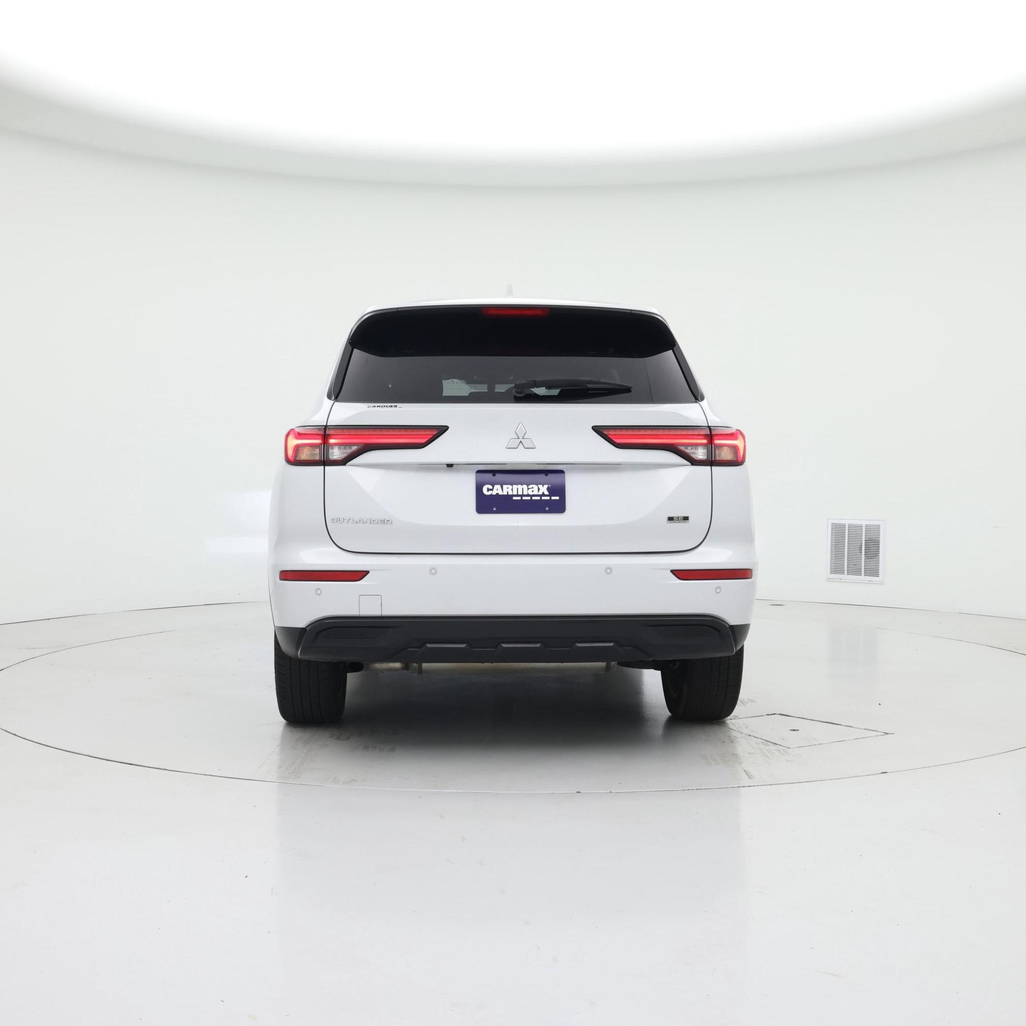 Thumbnail: 2024 Mitsubishi Outlander - 6