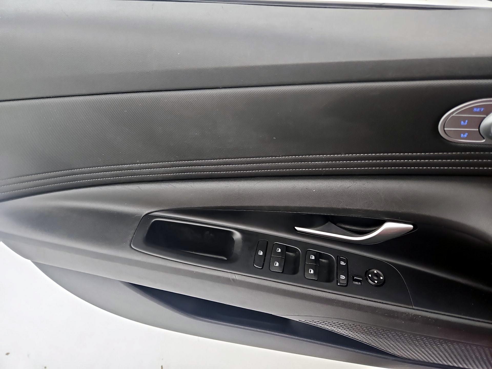 Thumbnail: 2023 Hyundai Elantra - 12