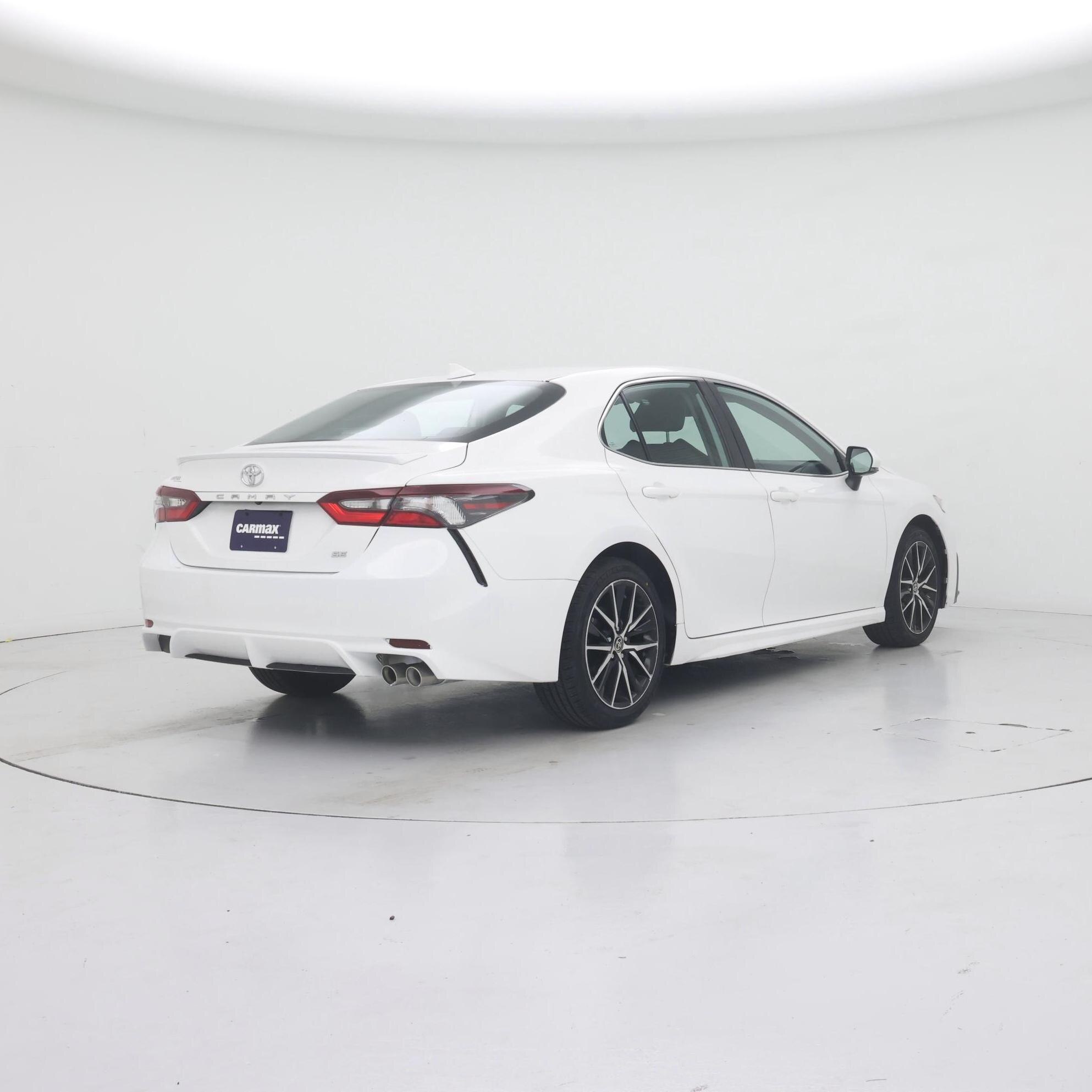 Thumbnail: 2024 Toyota Camry - 8