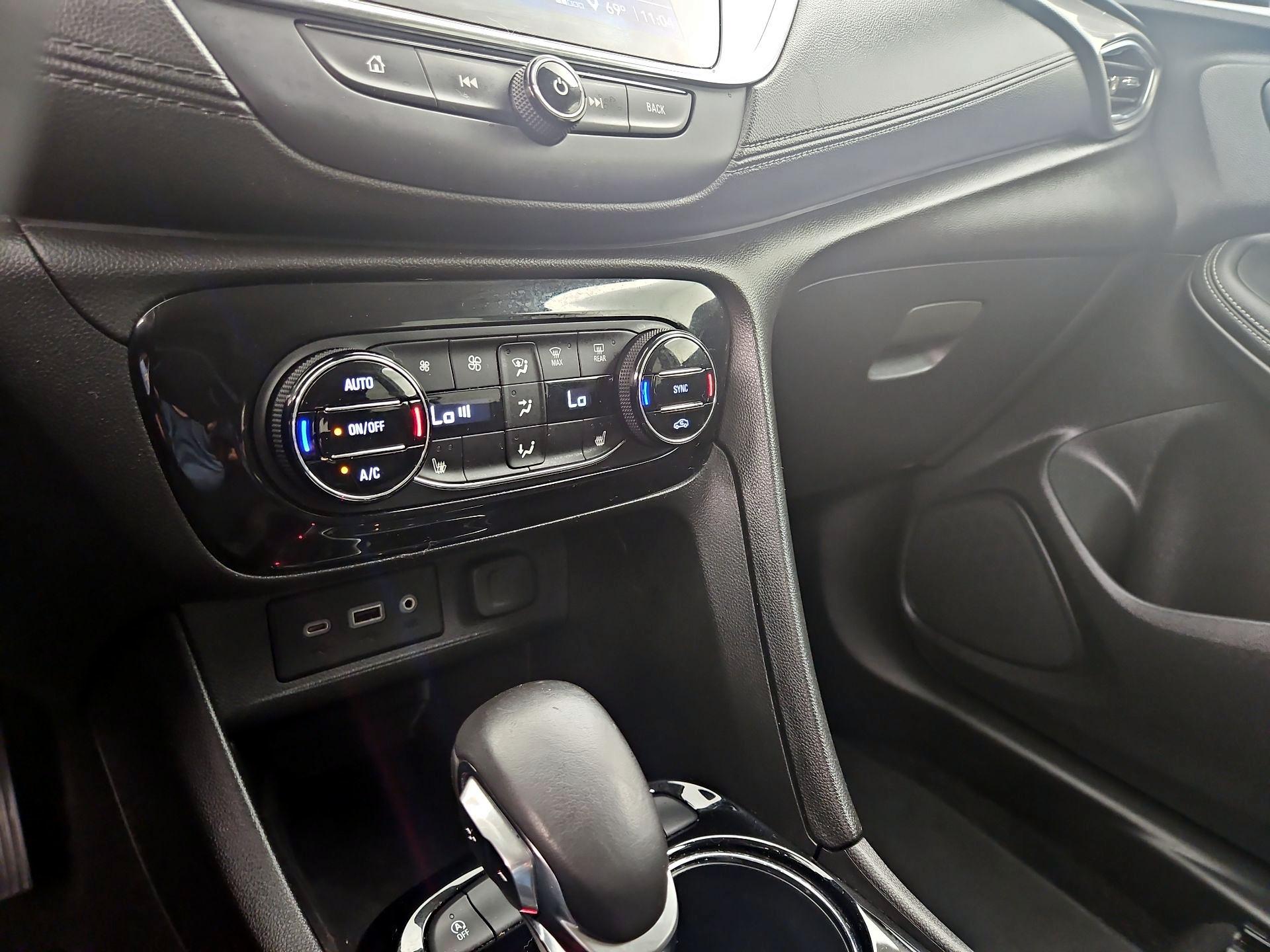 Thumbnail: 2021 Buick Encore GX - 16