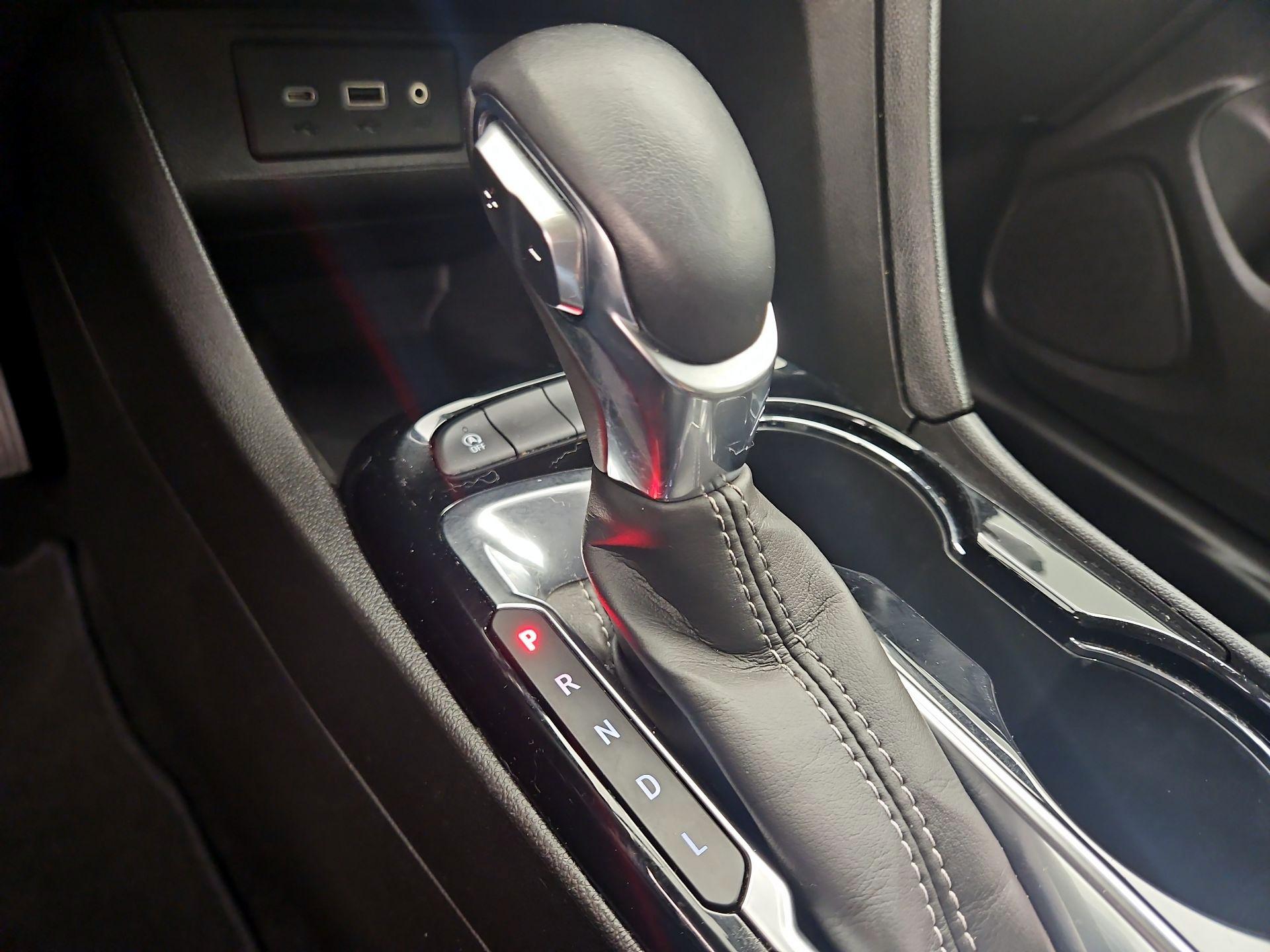 Thumbnail: 2021 Buick Encore GX - 17