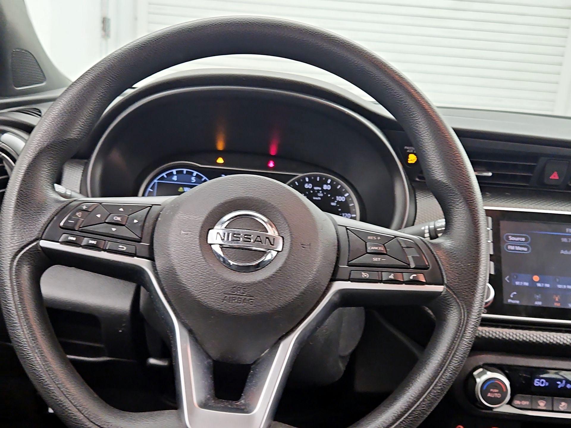 Thumbnail: 2020 Nissan Kicks - 10