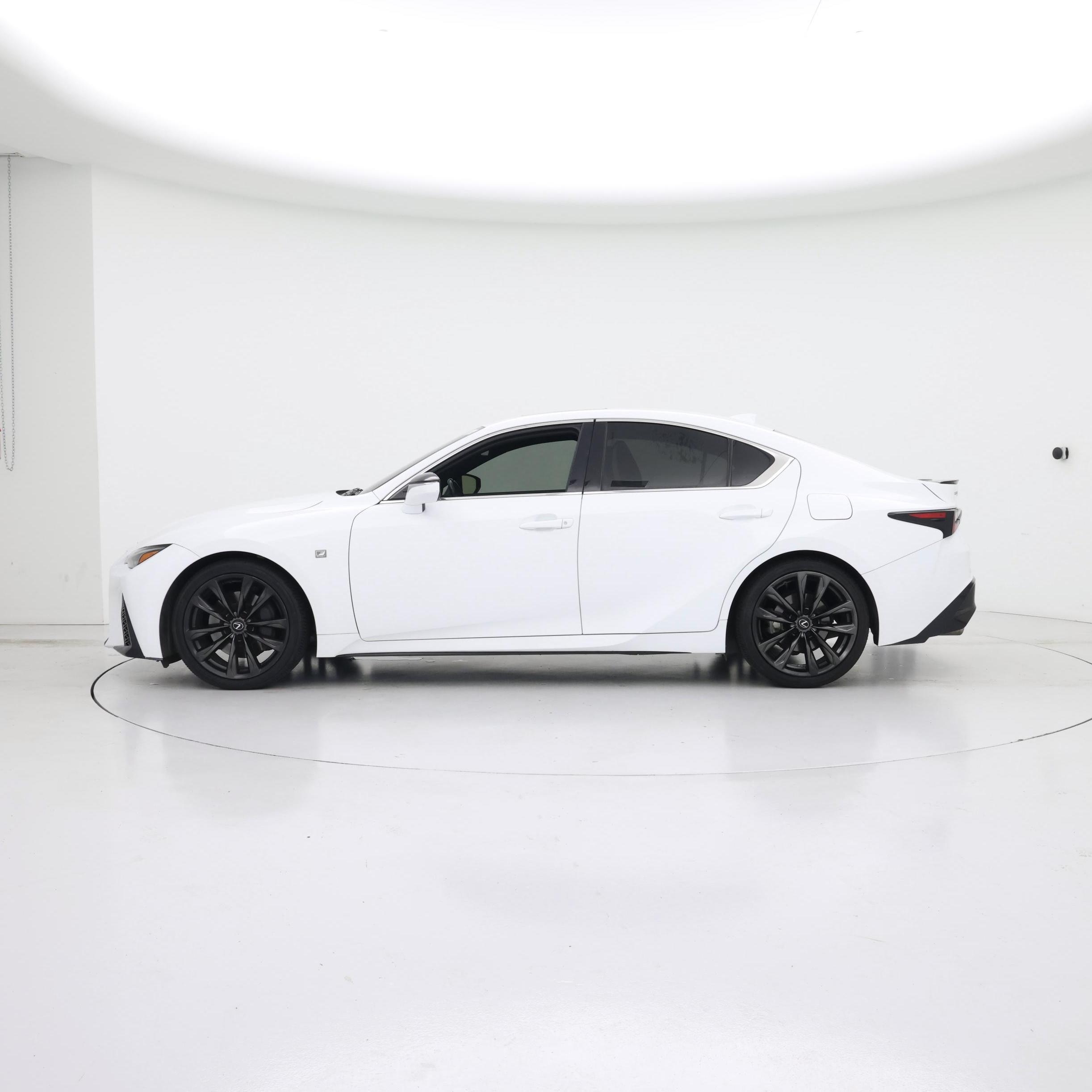 Thumbnail: 2022 Lexus IS - 3