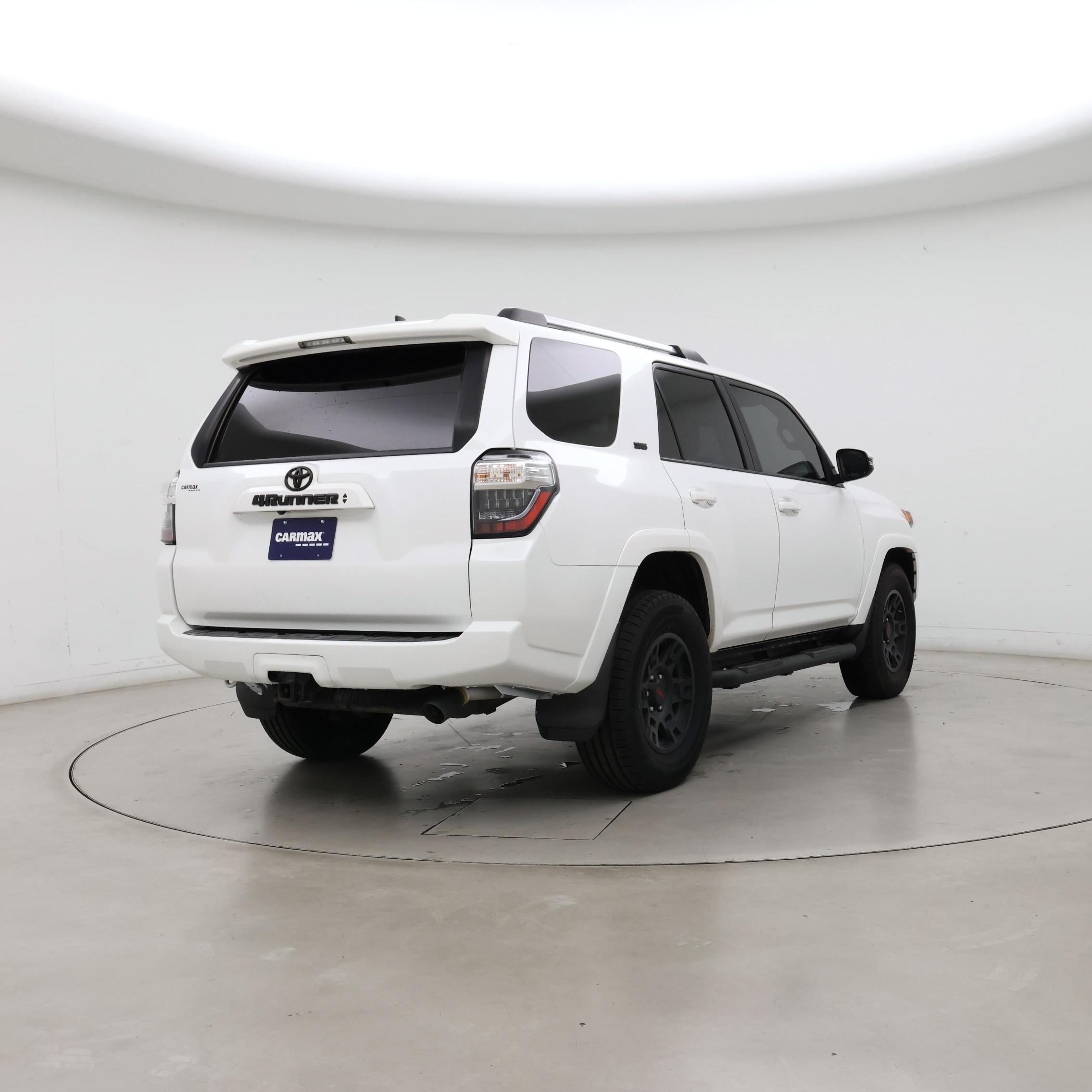 Thumbnail: 2020 Toyota 4Runner - 8
