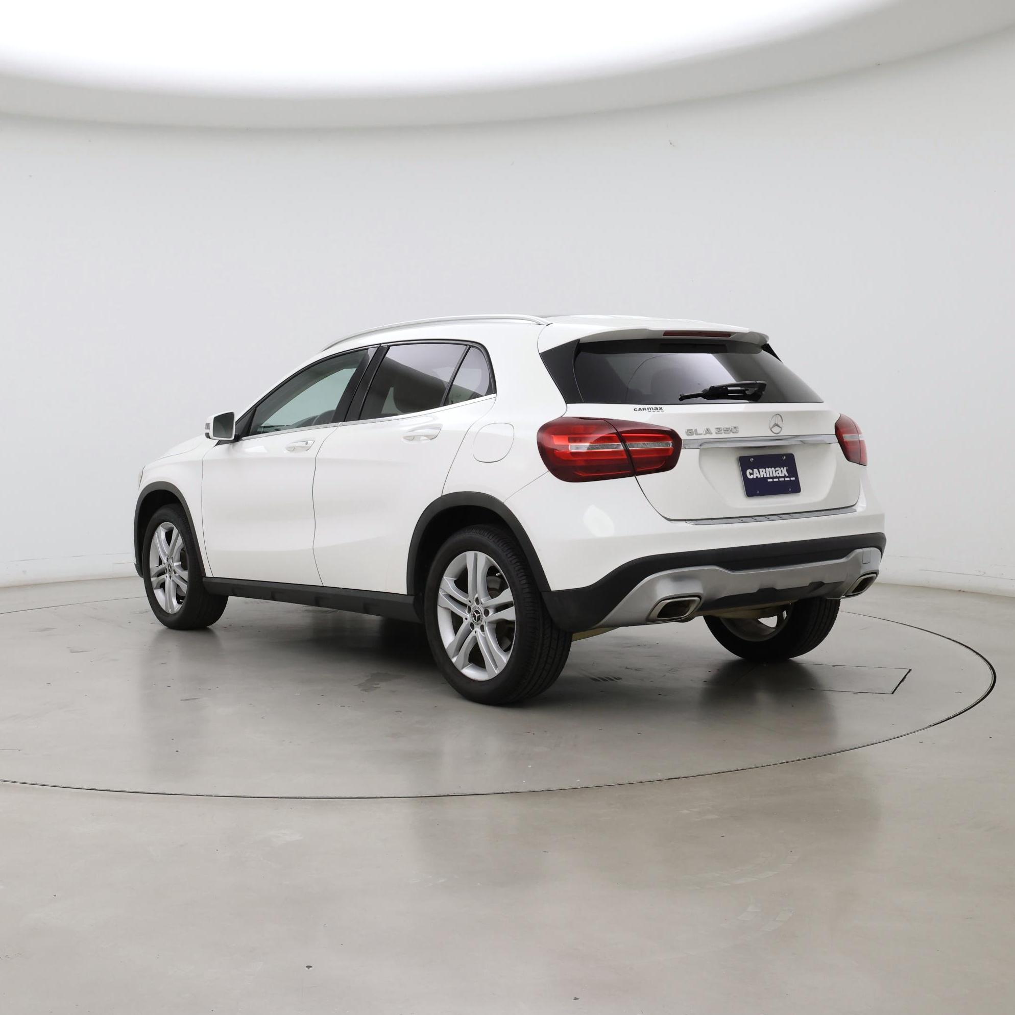 Thumbnail: 2019 Mercedes-Benz GLA - 2