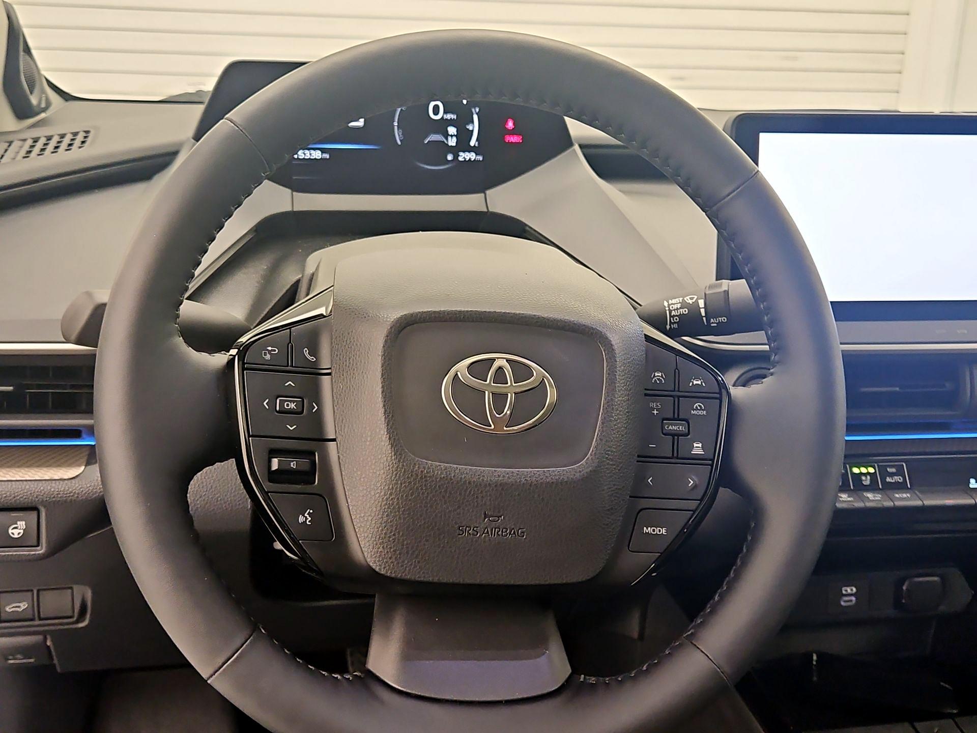 Thumbnail: 2024 Toyota Prius - 10