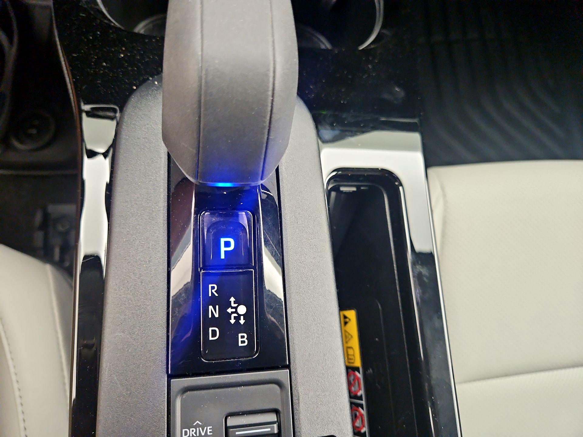 Thumbnail: 2024 Toyota Prius - 17