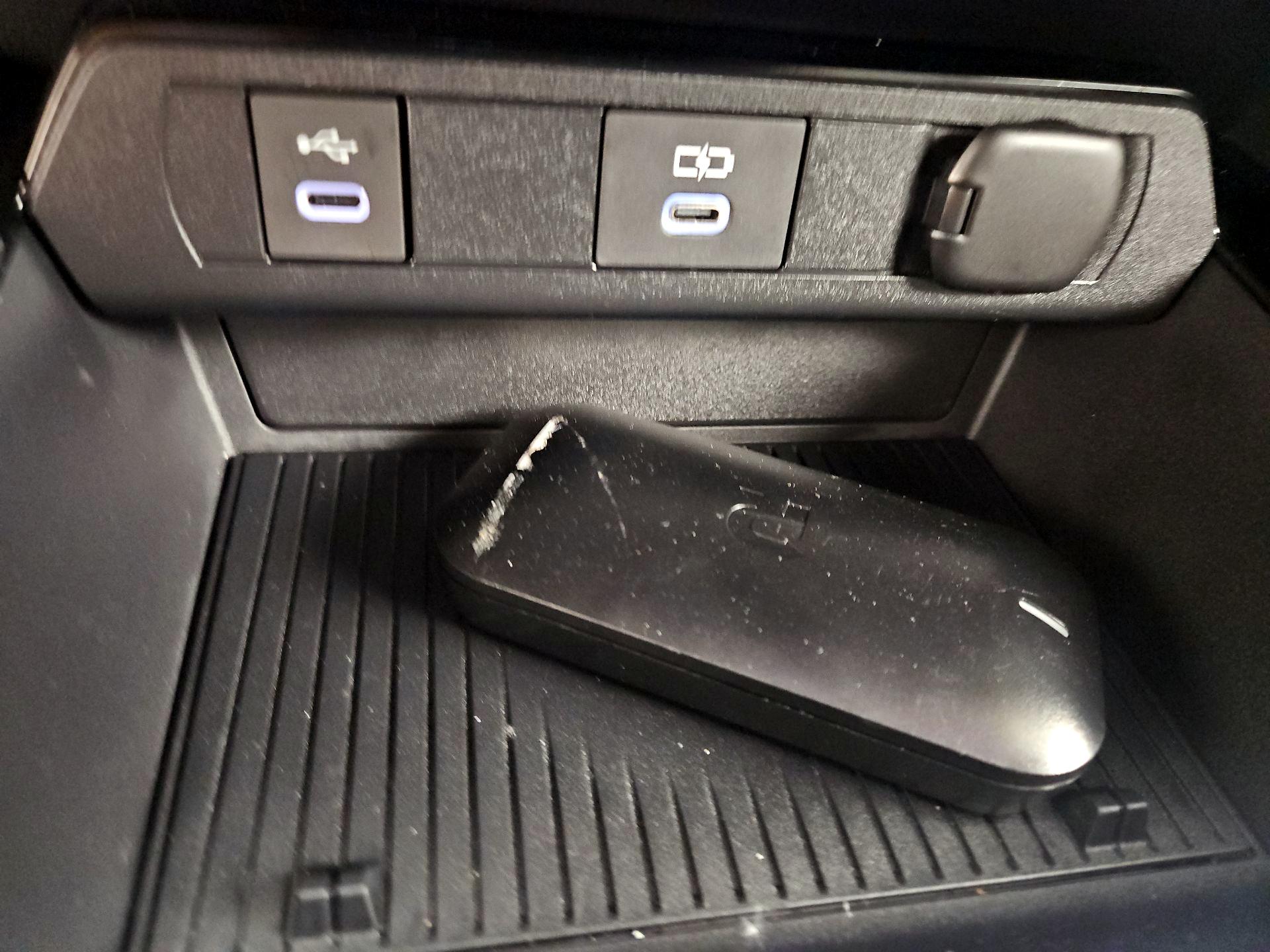 Thumbnail: 2024 Toyota Prius - 18