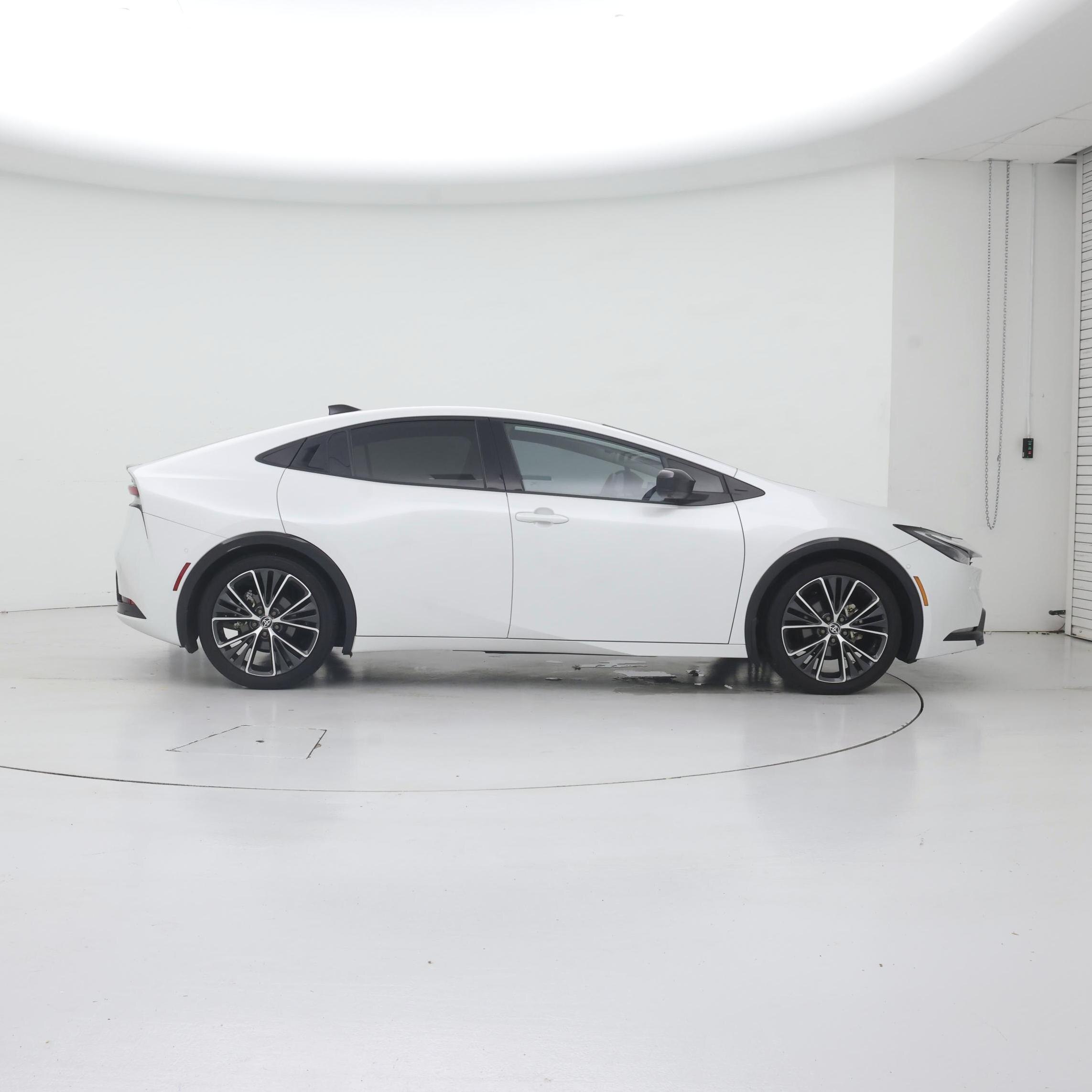 Thumbnail: 2024 Toyota Prius - 7