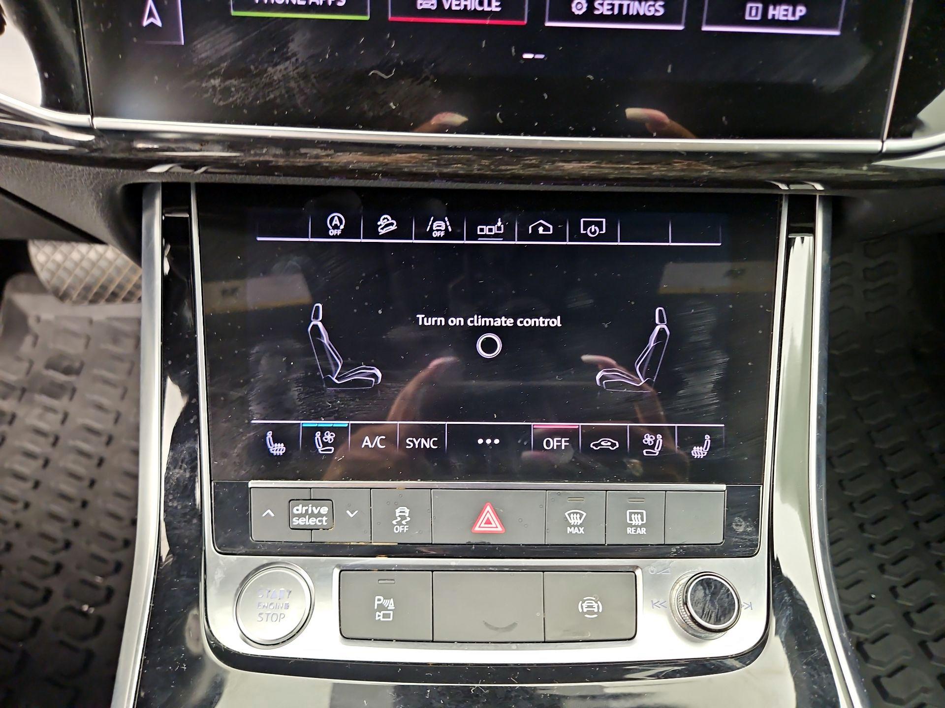 Thumbnail: 2019 Audi Q8 - 17