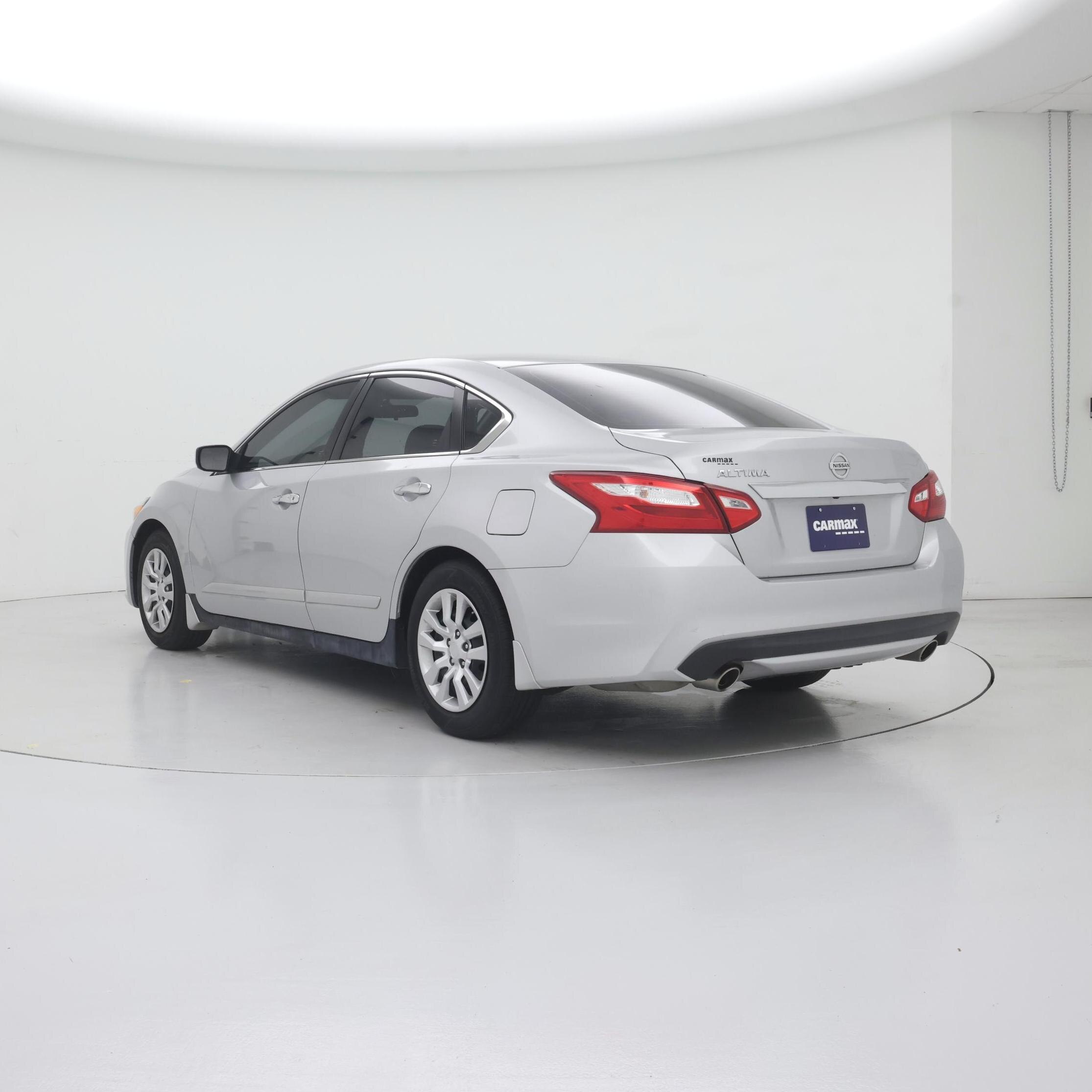 Thumbnail: 2017 Nissan Altima - 2