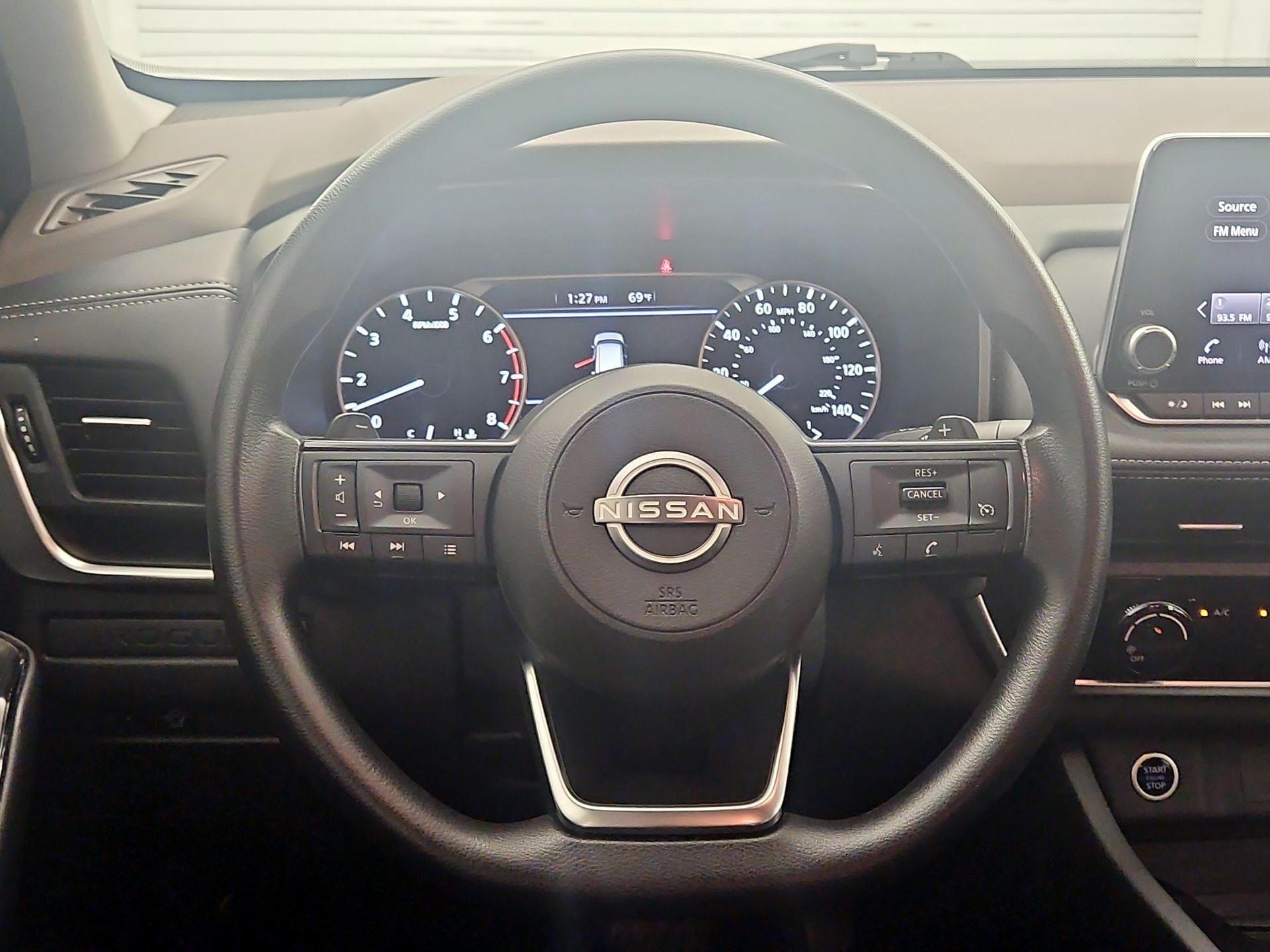 Thumbnail: 2023 Nissan Rogue - 10