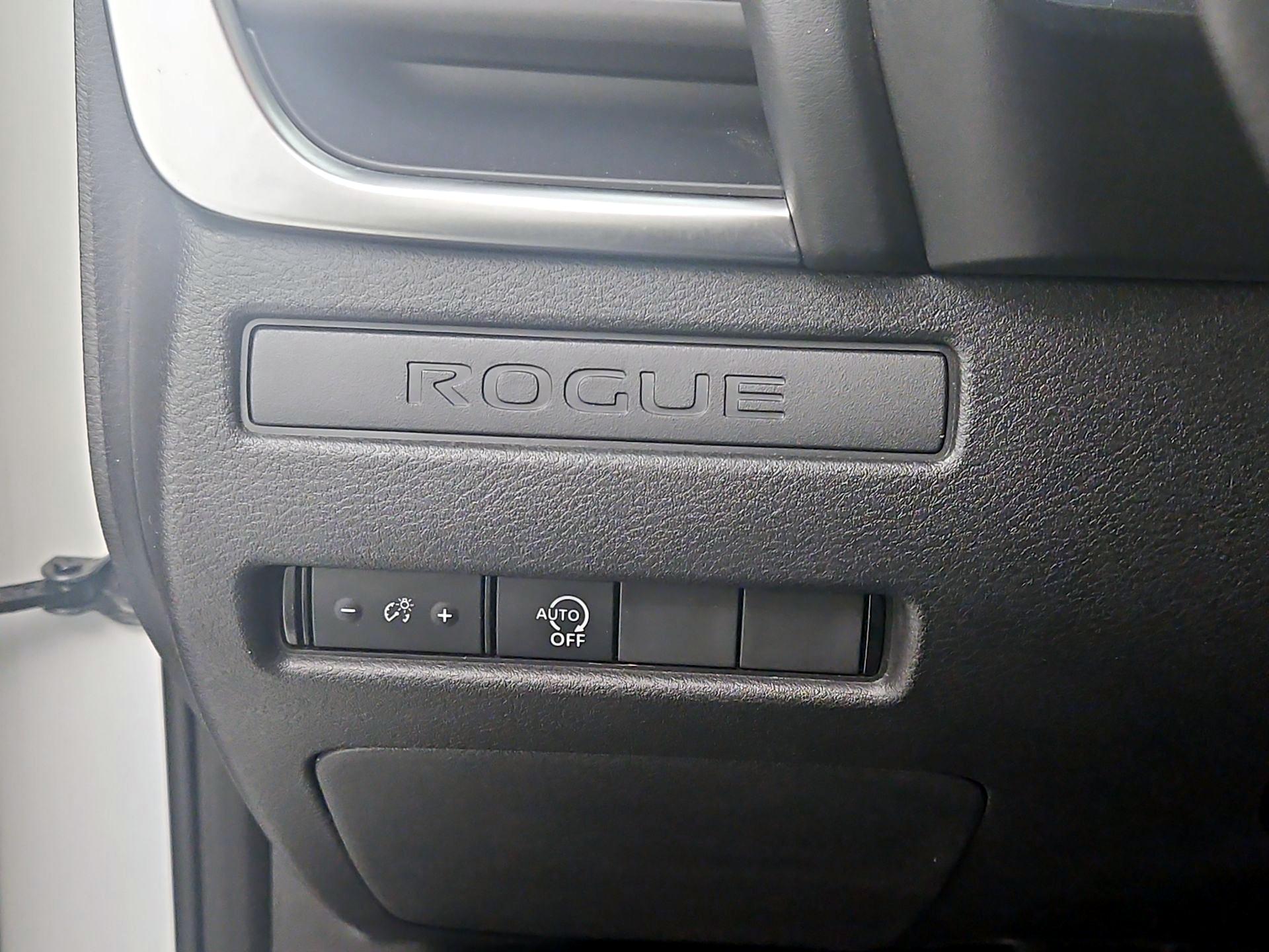 Thumbnail: 2023 Nissan Rogue - 13