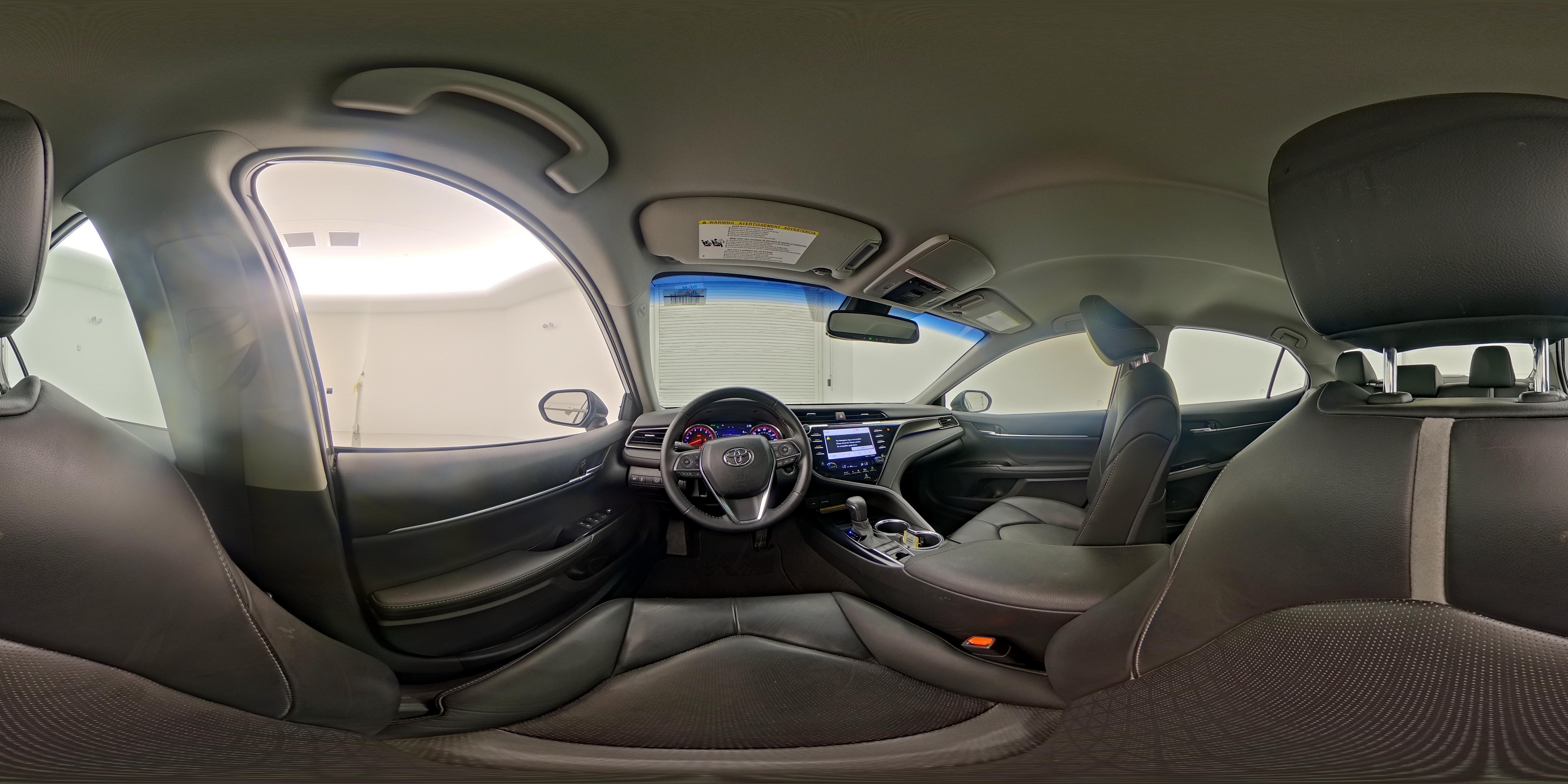 2020 Toyota Camry XSE - Photo 26