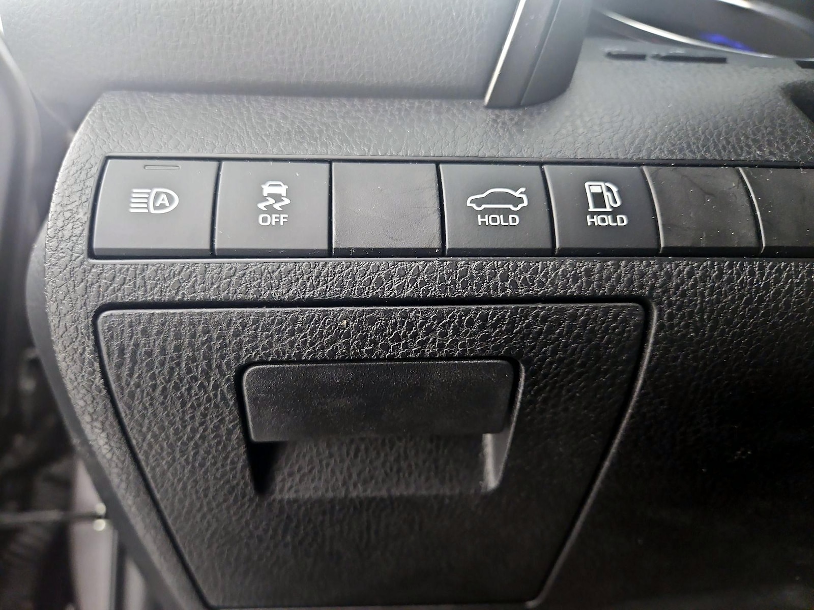 2020 Toyota Camry XSE - Photo 14