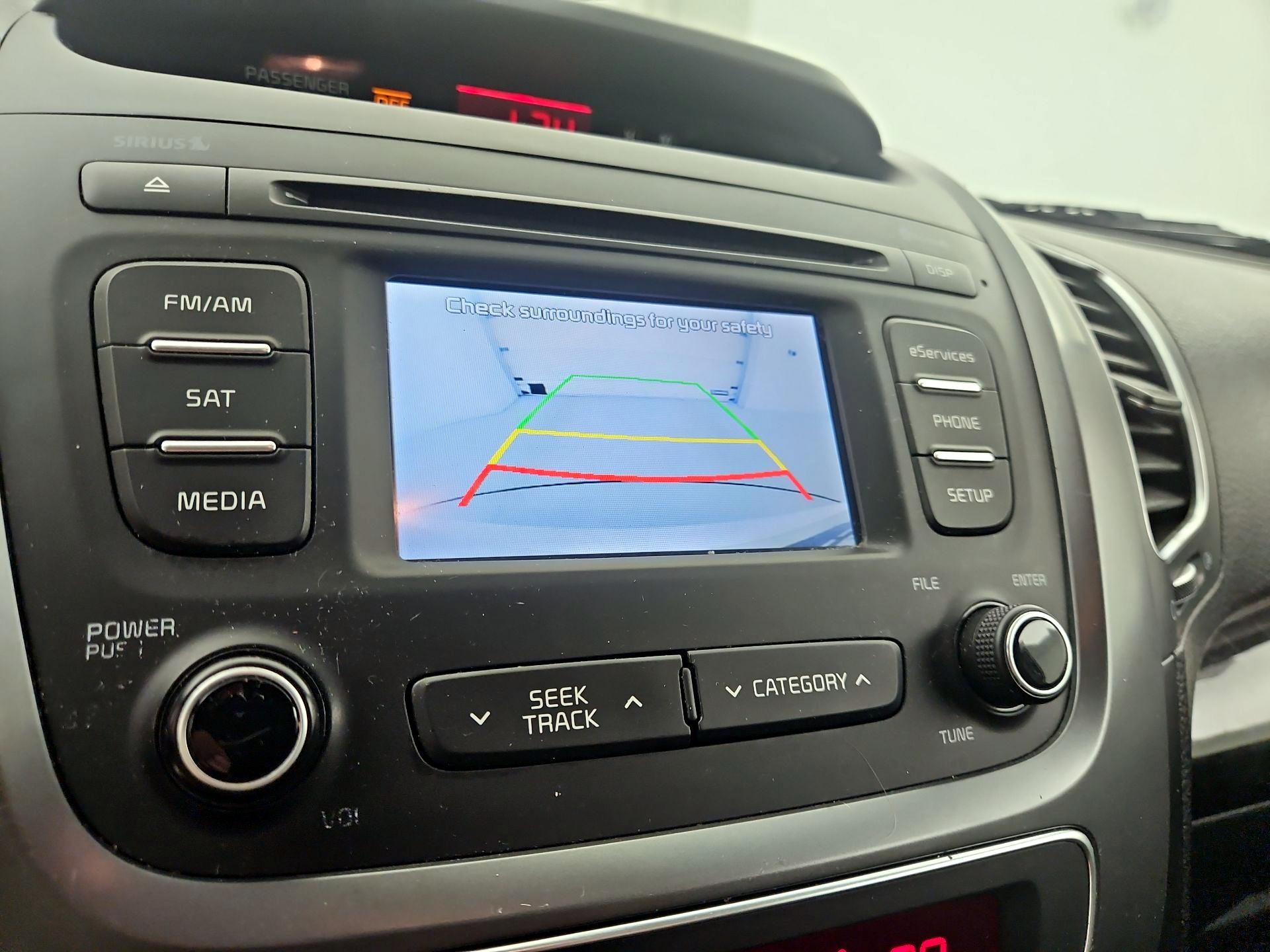 Thumbnail: 2015 Kia Sorento - 14