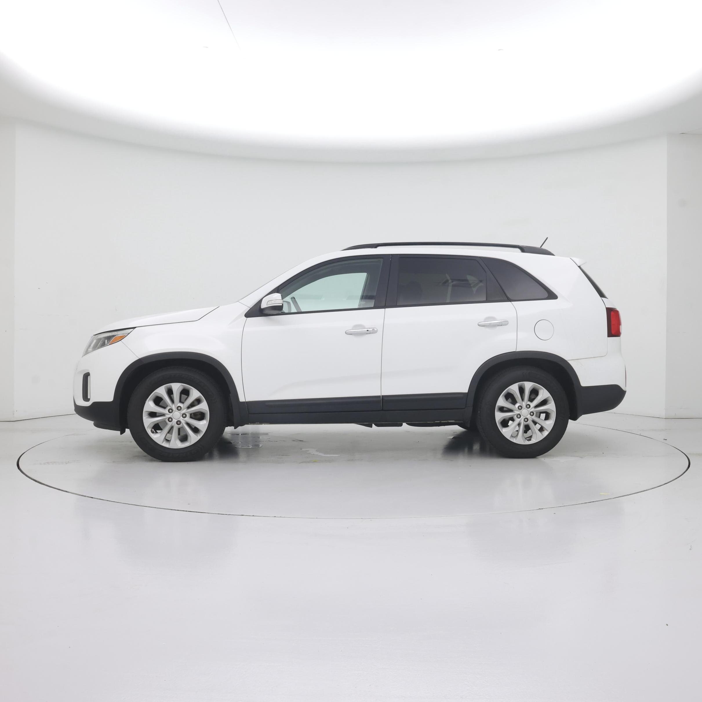 Thumbnail: 2015 Kia Sorento - 3