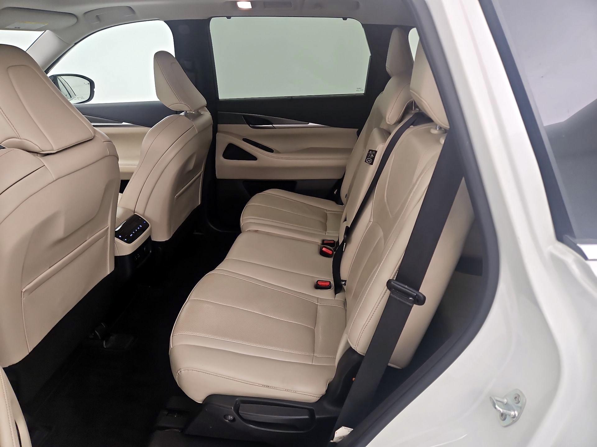 Thumbnail: 2023 INFINITI QX60 - 20