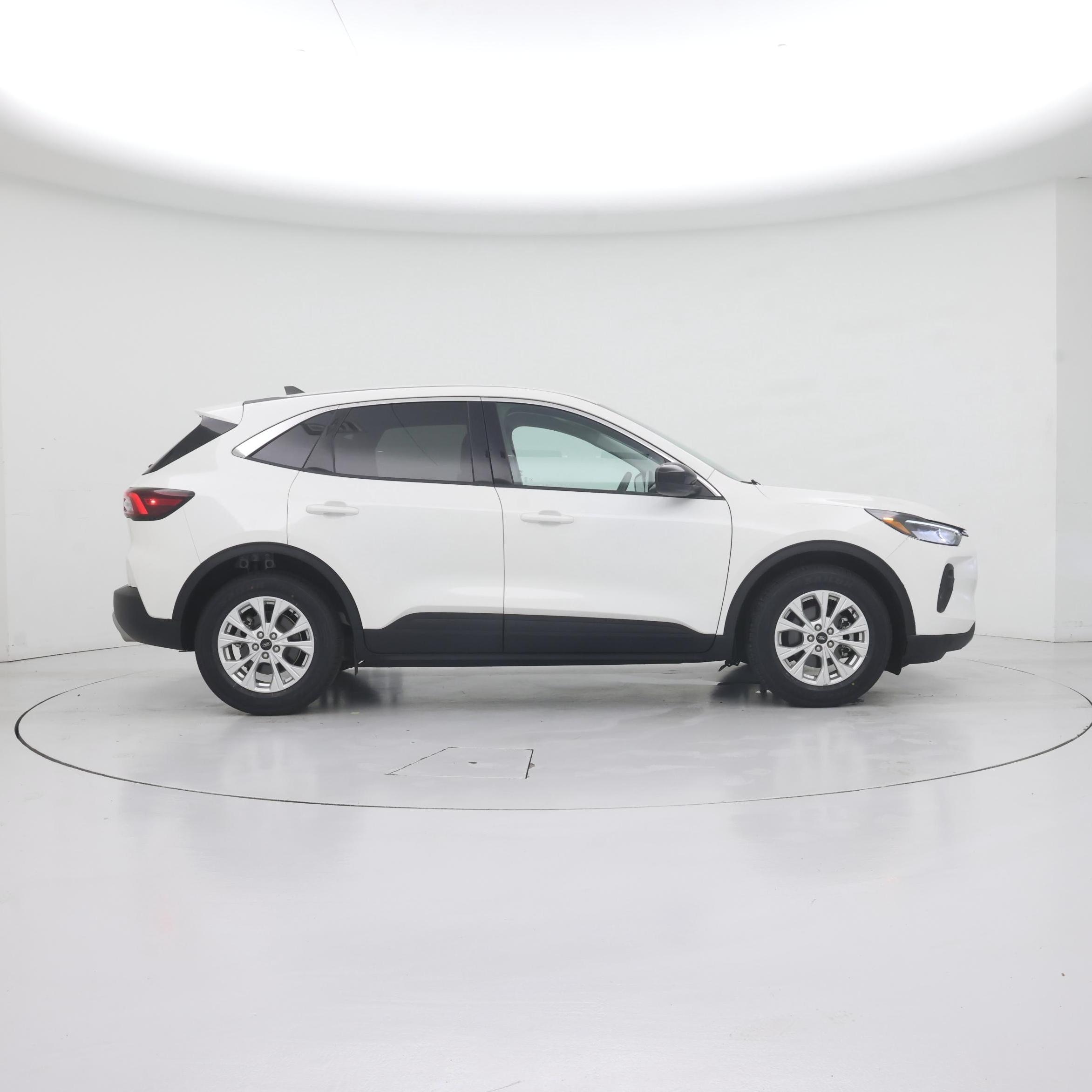 Thumbnail: 2023 Ford Escape - 7
