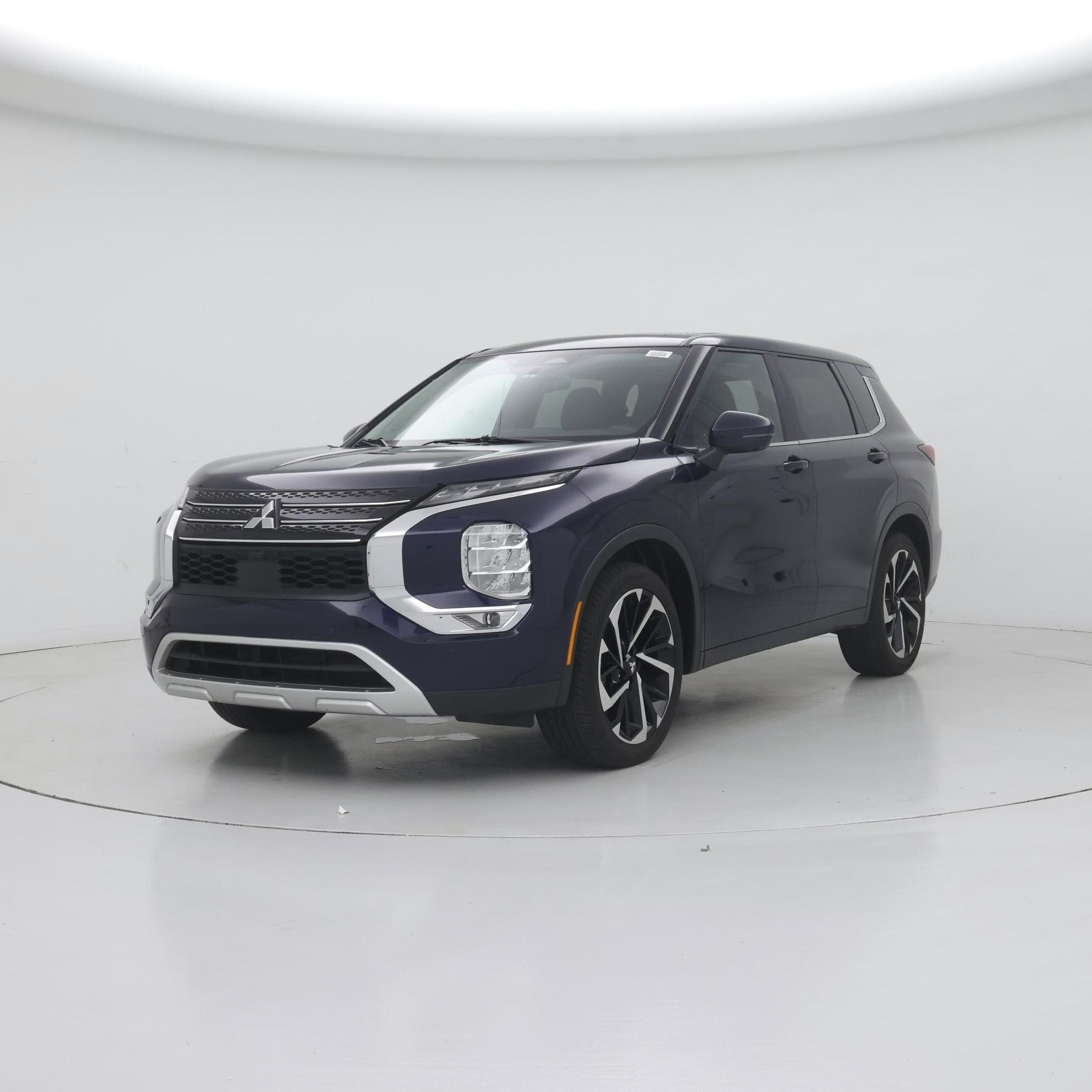 Thumbnail: 2024 Mitsubishi Outlander - 4