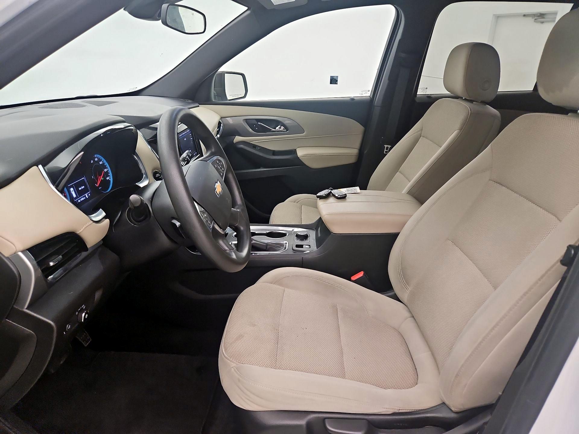 Thumbnail: 2022 Chevrolet Traverse - 11