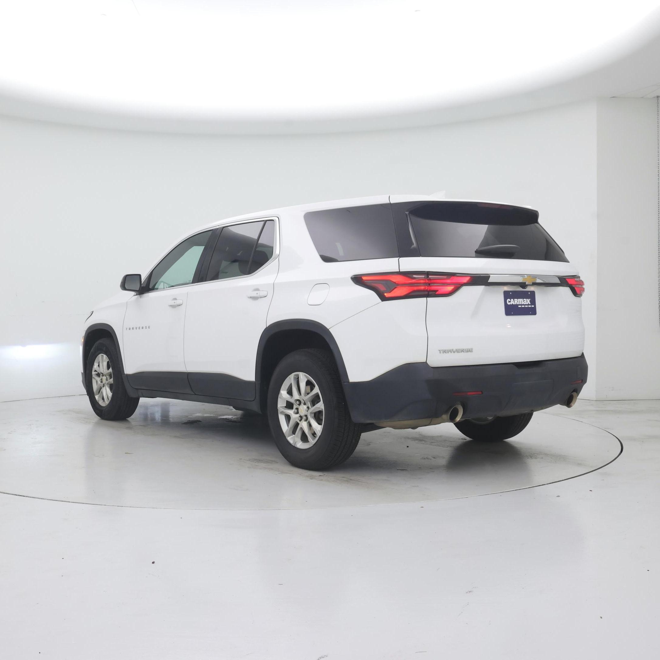 Thumbnail: 2022 Chevrolet Traverse - 2