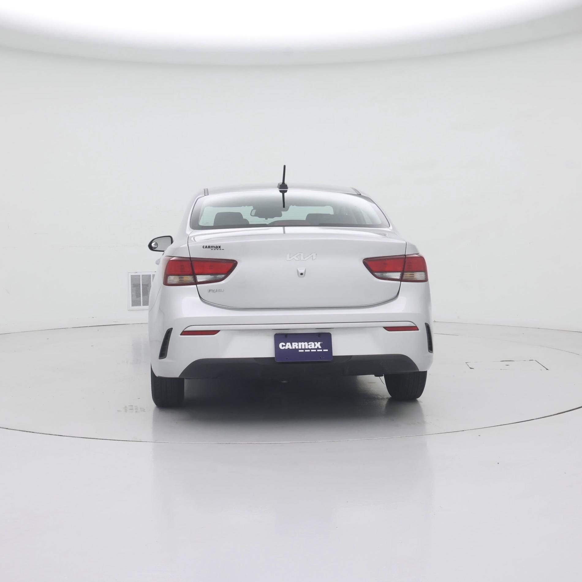 Thumbnail: 2022 Kia Rio - 6