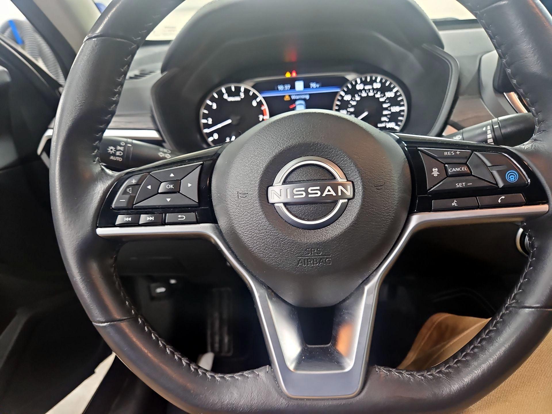 Thumbnail: 2023 Nissan Altima - 10
