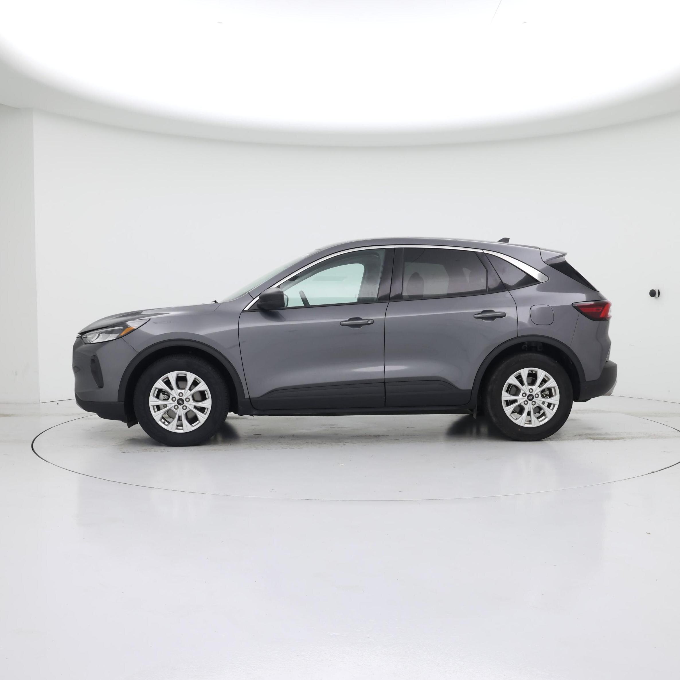Thumbnail: 2023 Ford Escape - 3