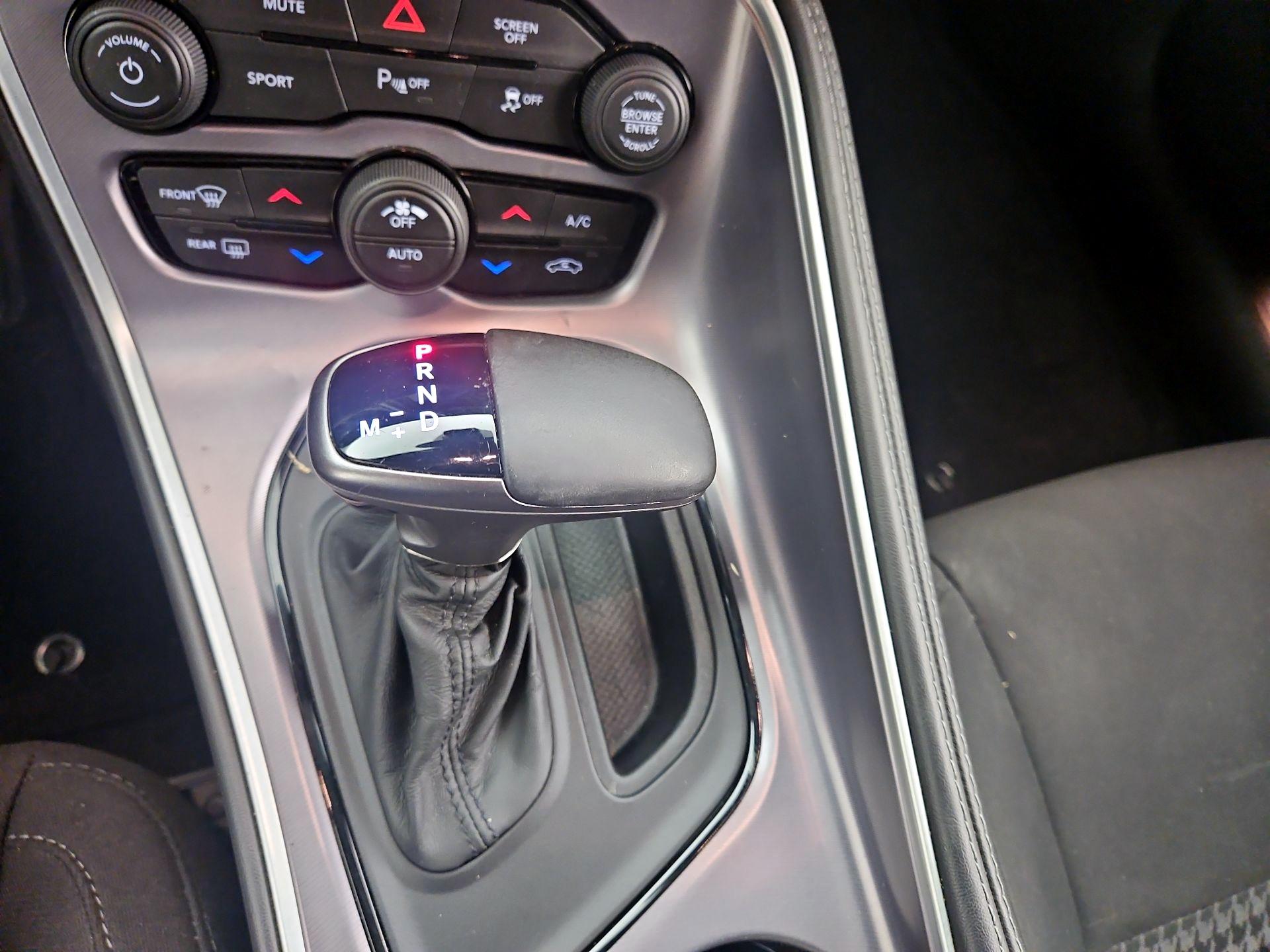 Thumbnail: 2019 Dodge Challenger - 17