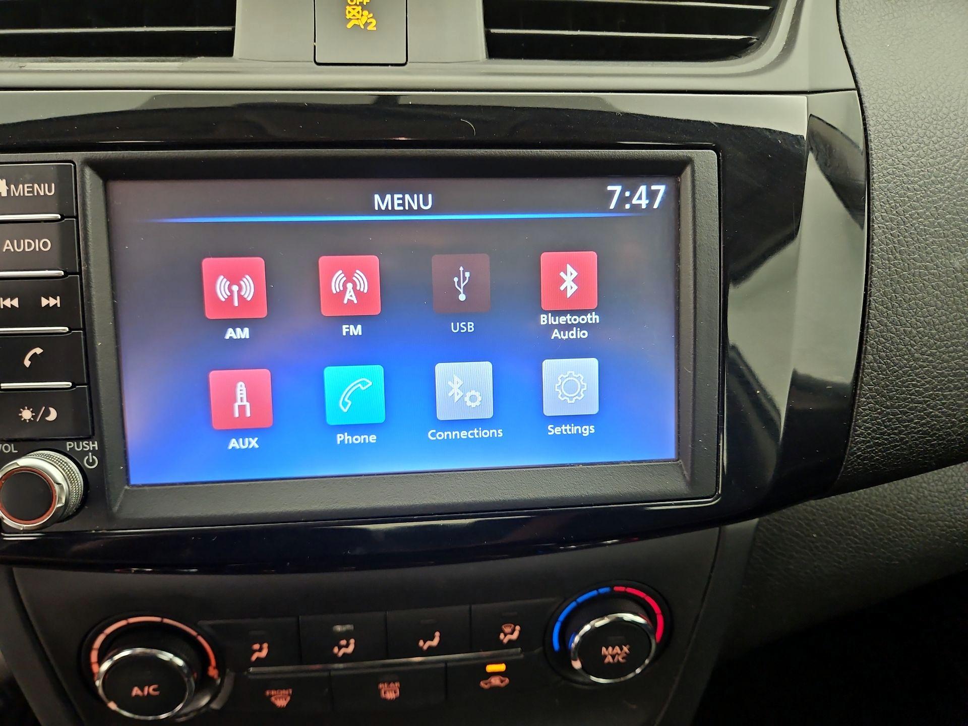 Thumbnail: 2019 Nissan Sentra - 13