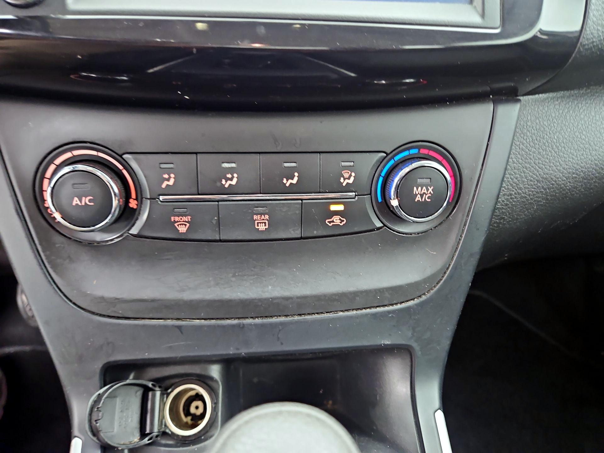 Thumbnail: 2019 Nissan Sentra - 14