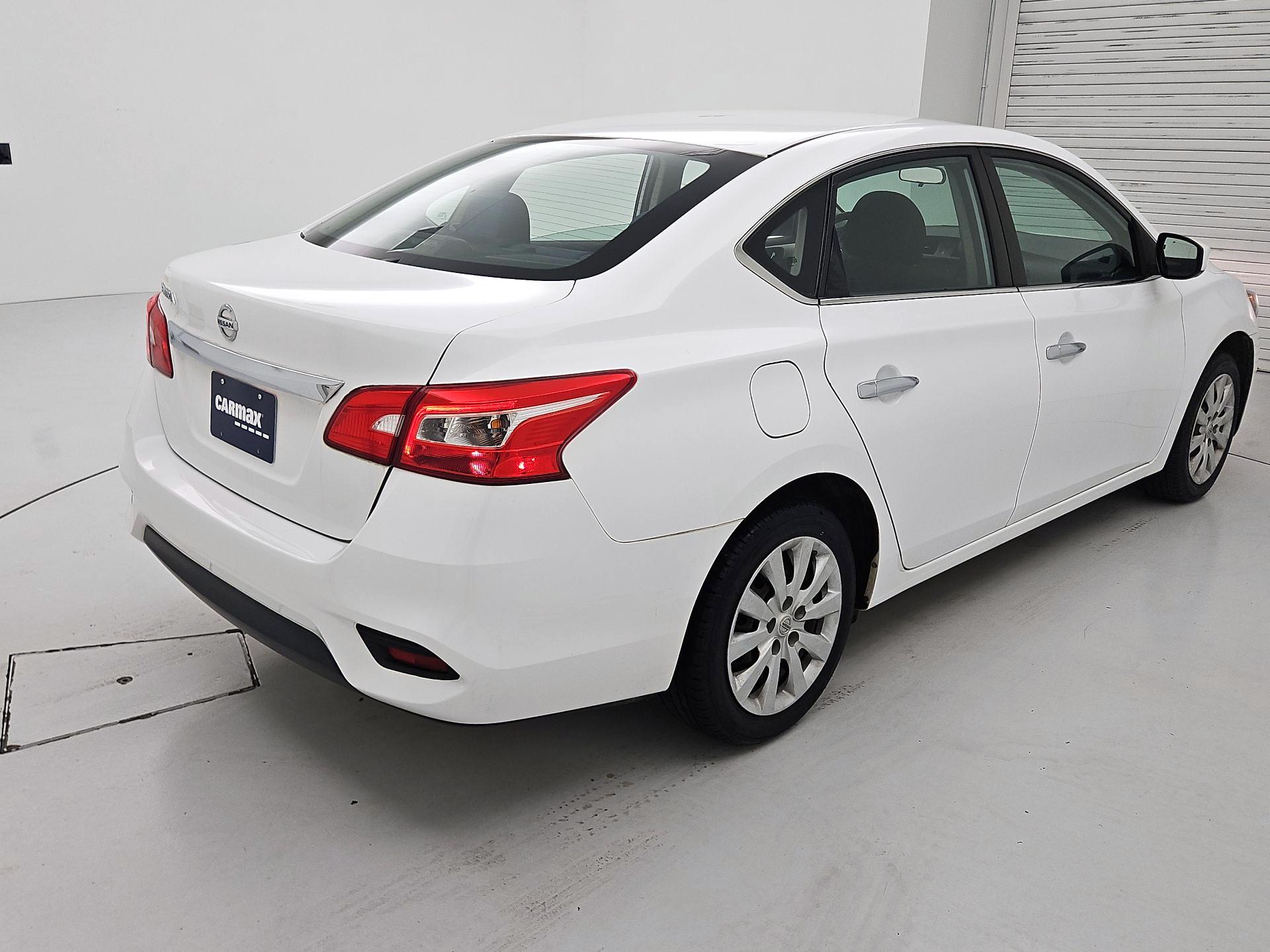 Thumbnail: 2019 Nissan Sentra - 5