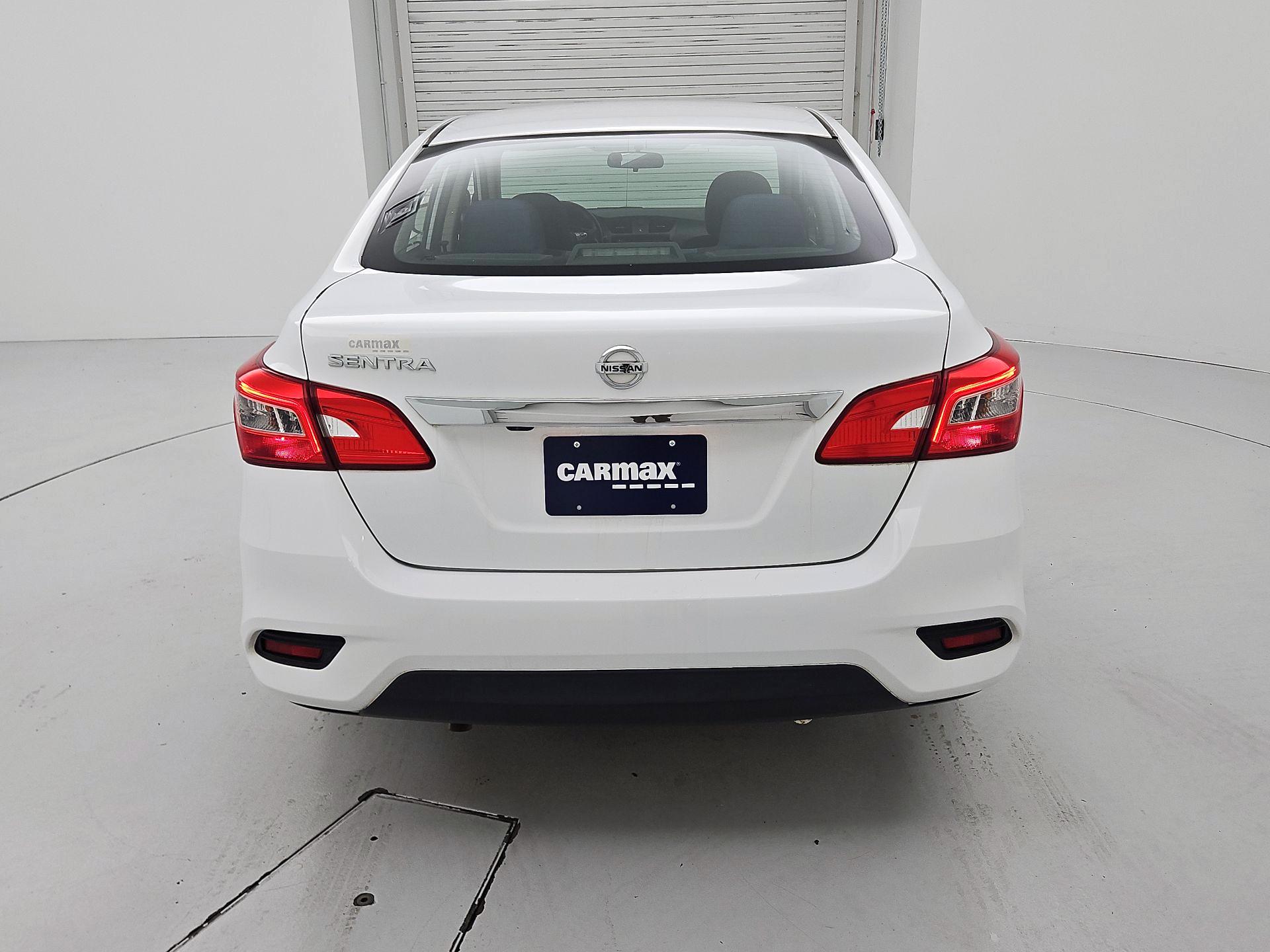 Thumbnail: 2019 Nissan Sentra - 6