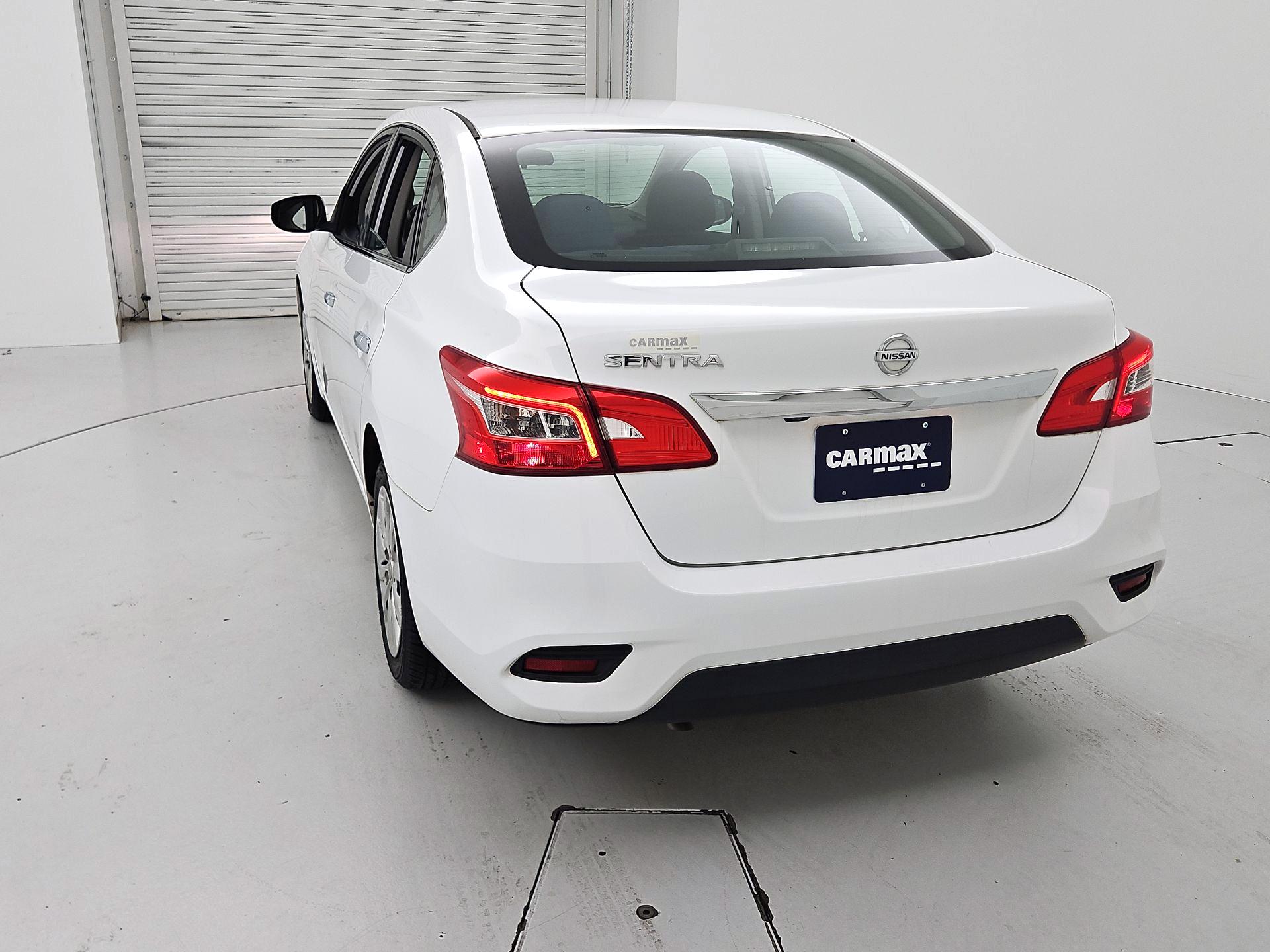 Thumbnail: 2019 Nissan Sentra - 7