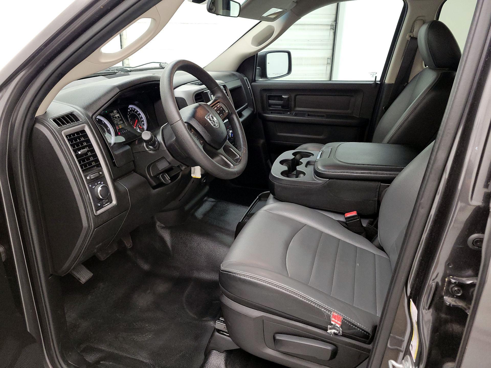 Thumbnail: 2022 RAM 1500 Classic - 11