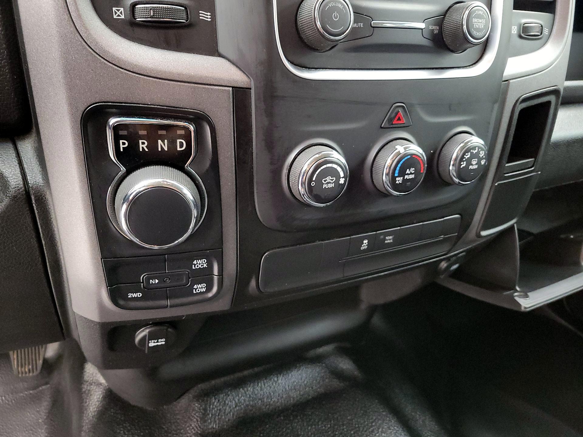 Thumbnail: 2022 RAM 1500 Classic - 17
