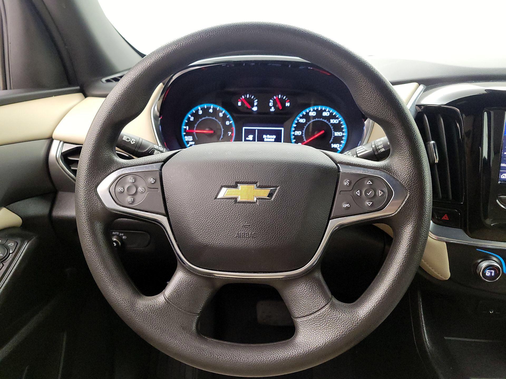 Thumbnail: 2023 Chevrolet Traverse - 10