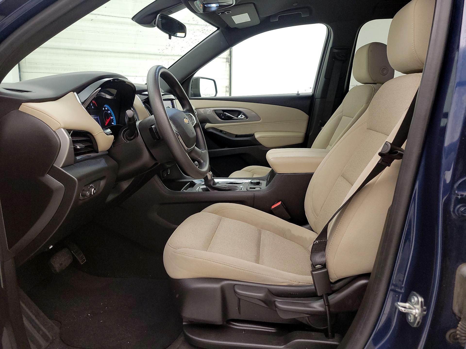 Thumbnail: 2023 Chevrolet Traverse - 11