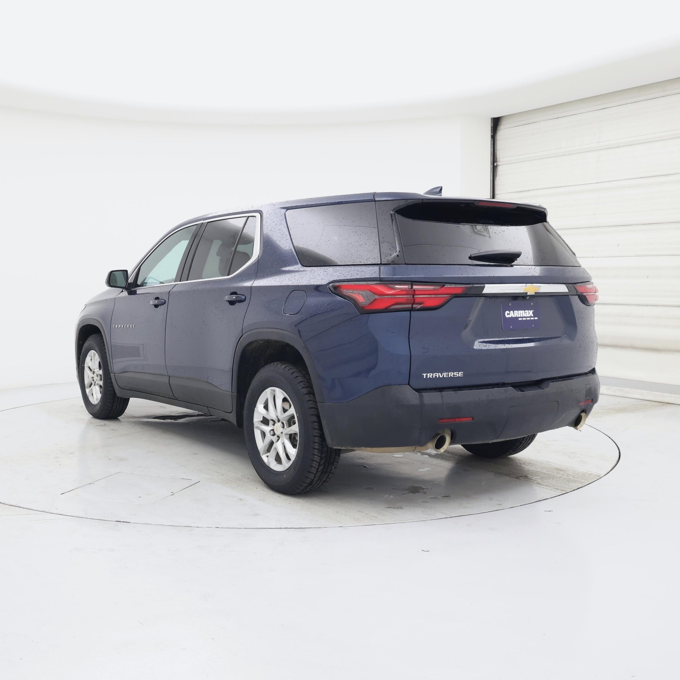 Thumbnail: 2023 Chevrolet Traverse - 2